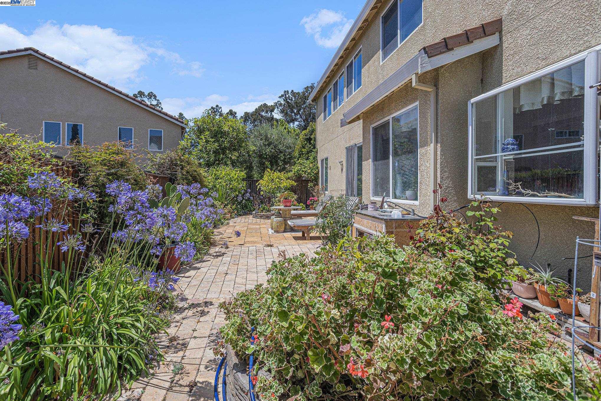 Detail Gallery Image 33 of 45 For 3614 Skypark Pl, Richmond,  CA 94806 - 6 Beds | 3 Baths