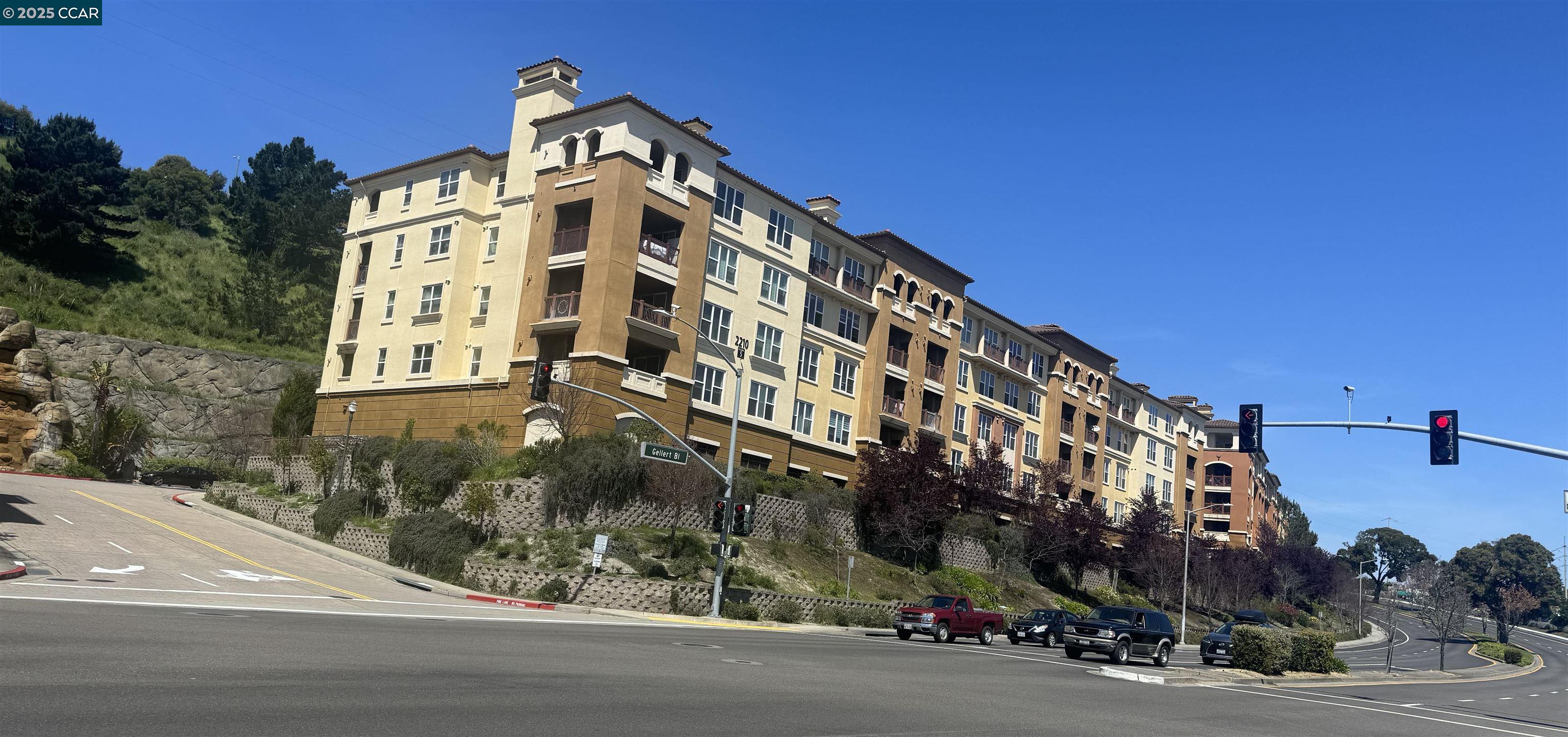 Detail Gallery Image 2 of 21 For 2210 Gellert Blvd #5310,  South San Francisco,  CA 94080 - 2 Beds | 2 Baths