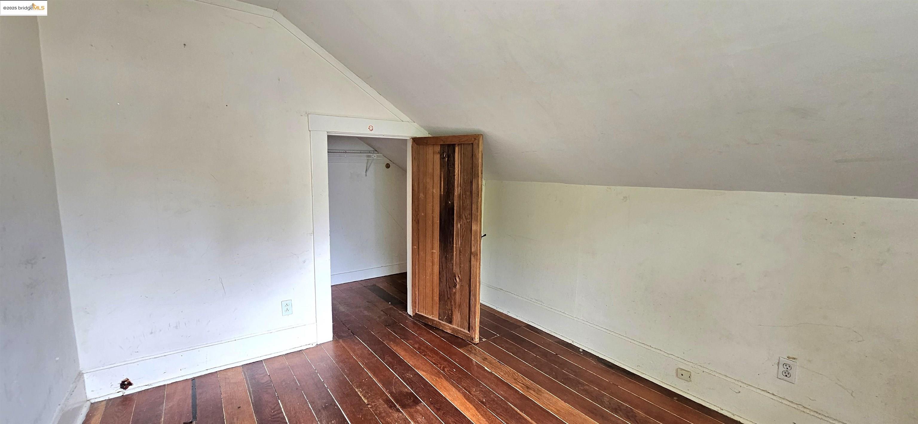 Detail Gallery Image 7 of 17 For 2308 Parker St, Berkeley,  CA 94704 - 5 Beds | 2 Baths