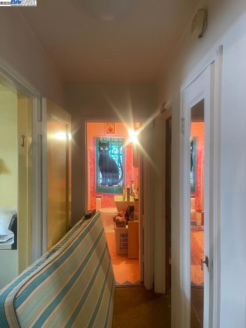 Detail Gallery Image 2 of 7 For 1308 103rd Ave, Oakland,  CA 94603 - 2 Beds | 1 Baths