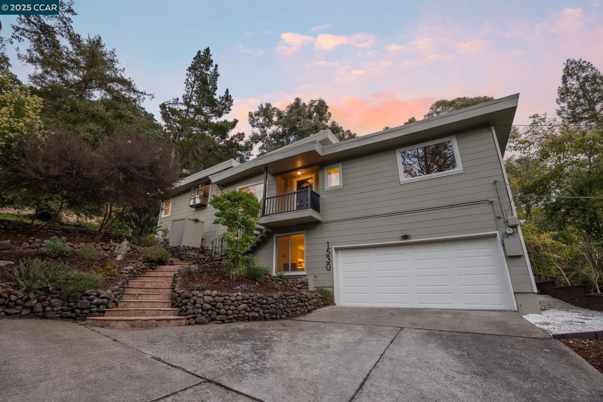 Detail Gallery Image 1 of 36 For 1530 Reliez Valley Rd, Lafayette,  CA 94549 - 4 Beds | 3/1 Baths