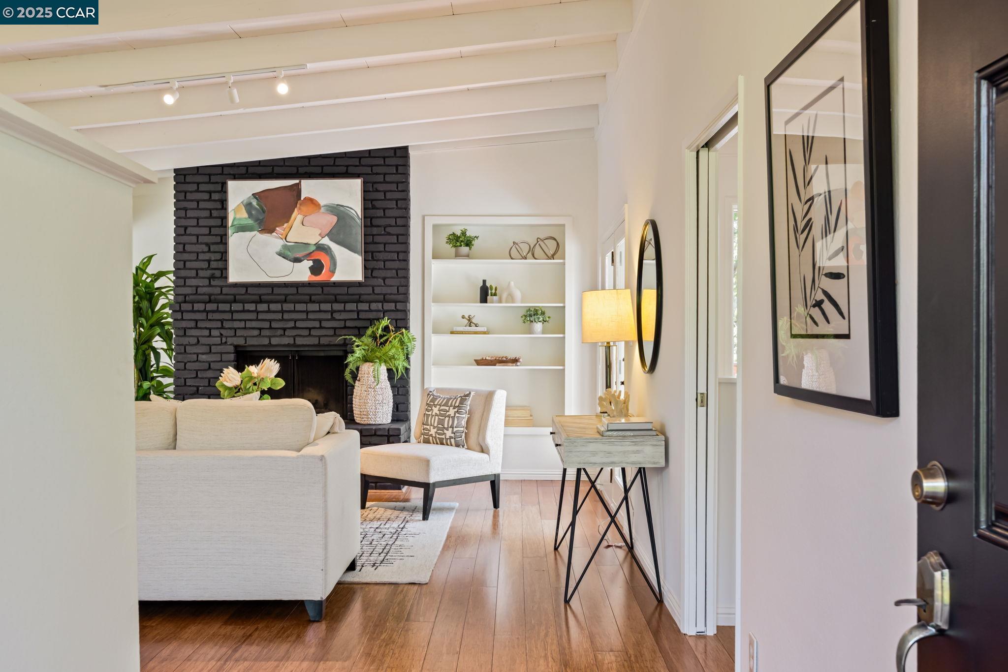 Detail Gallery Image 2 of 36 For 1530 Reliez Valley Rd, Lafayette,  CA 94549 - 4 Beds | 3/1 Baths