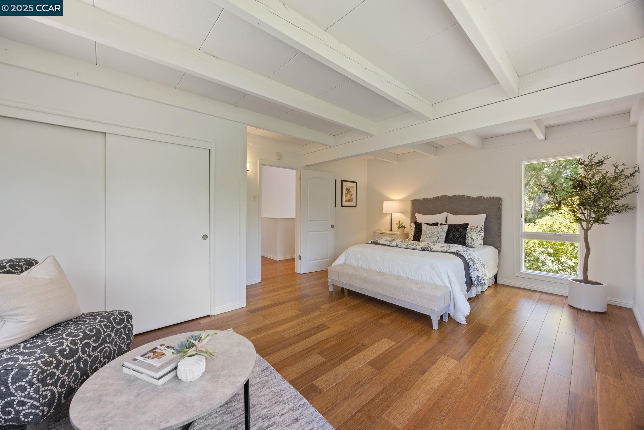 Detail Gallery Image 12 of 36 For 1530 Reliez Valley Rd, Lafayette,  CA 94549 - 4 Beds | 3/1 Baths