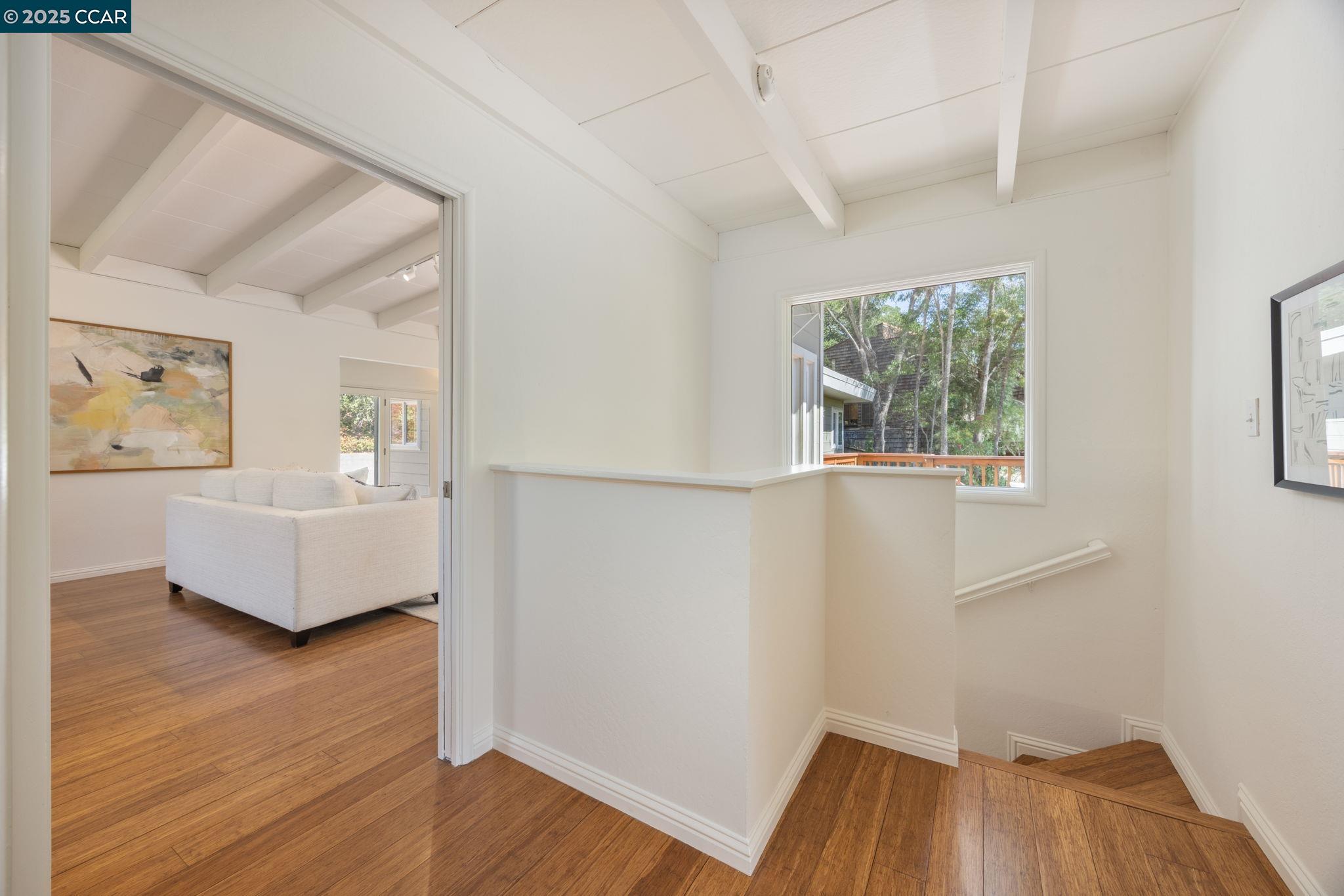 Detail Gallery Image 21 of 36 For 1530 Reliez Valley Rd, Lafayette,  CA 94549 - 4 Beds | 3/1 Baths