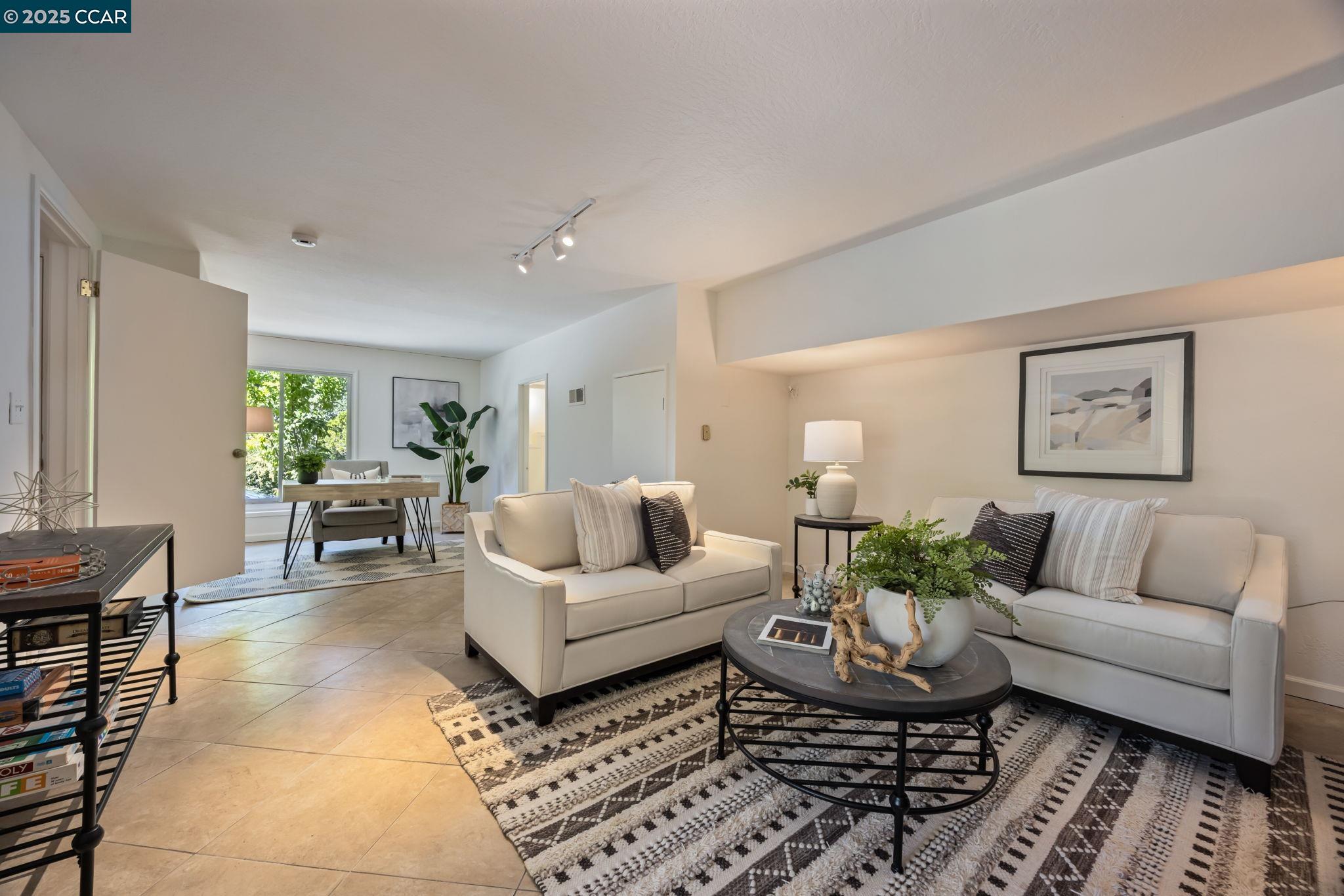 Detail Gallery Image 24 of 36 For 1530 Reliez Valley Rd, Lafayette,  CA 94549 - 4 Beds | 3/1 Baths