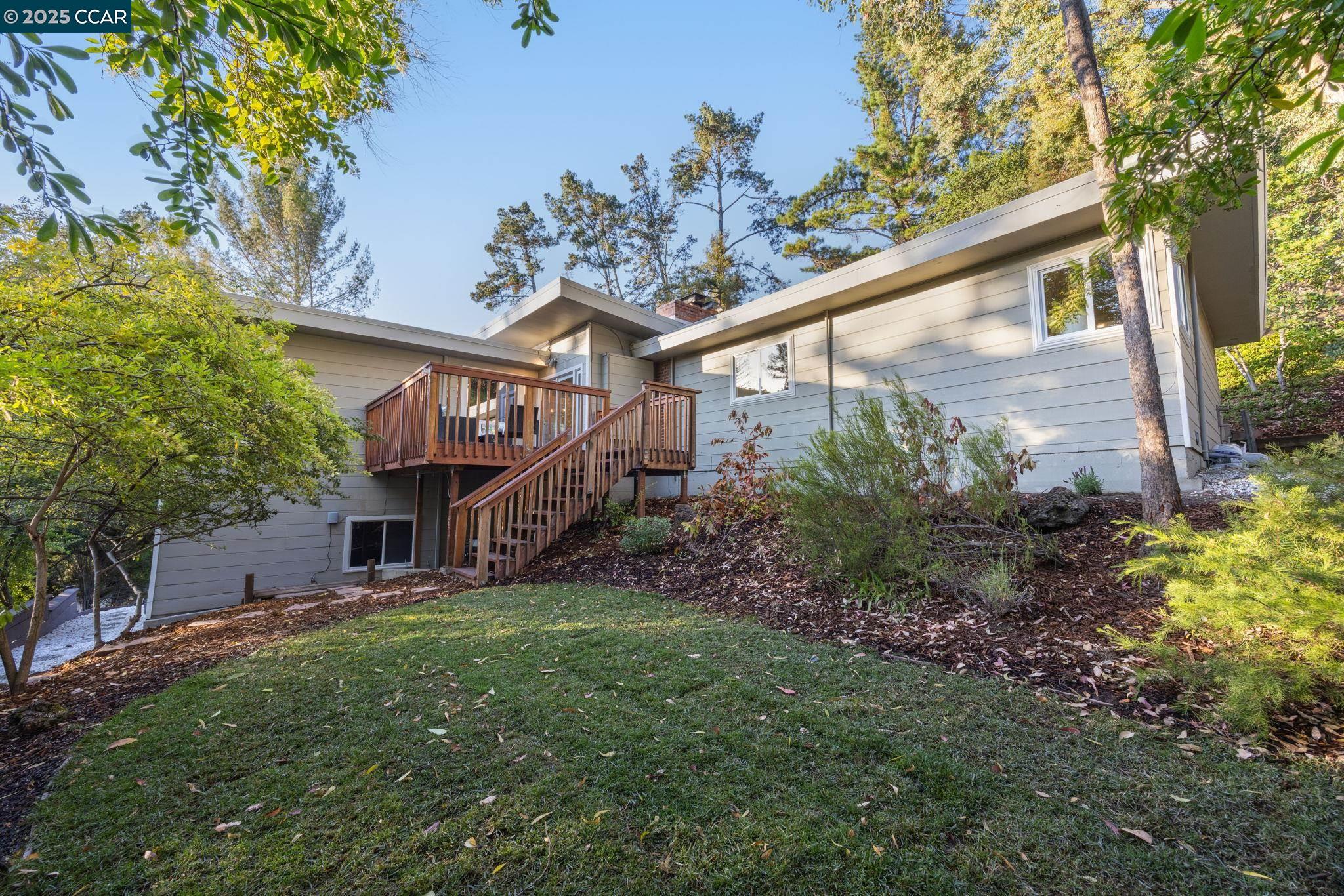 Detail Gallery Image 28 of 36 For 1530 Reliez Valley Rd, Lafayette,  CA 94549 - 4 Beds | 3/1 Baths