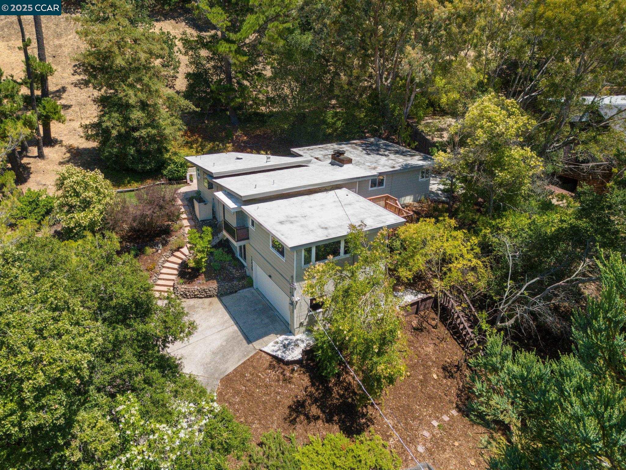 Detail Gallery Image 34 of 36 For 1530 Reliez Valley Rd, Lafayette,  CA 94549 - 4 Beds | 3/1 Baths