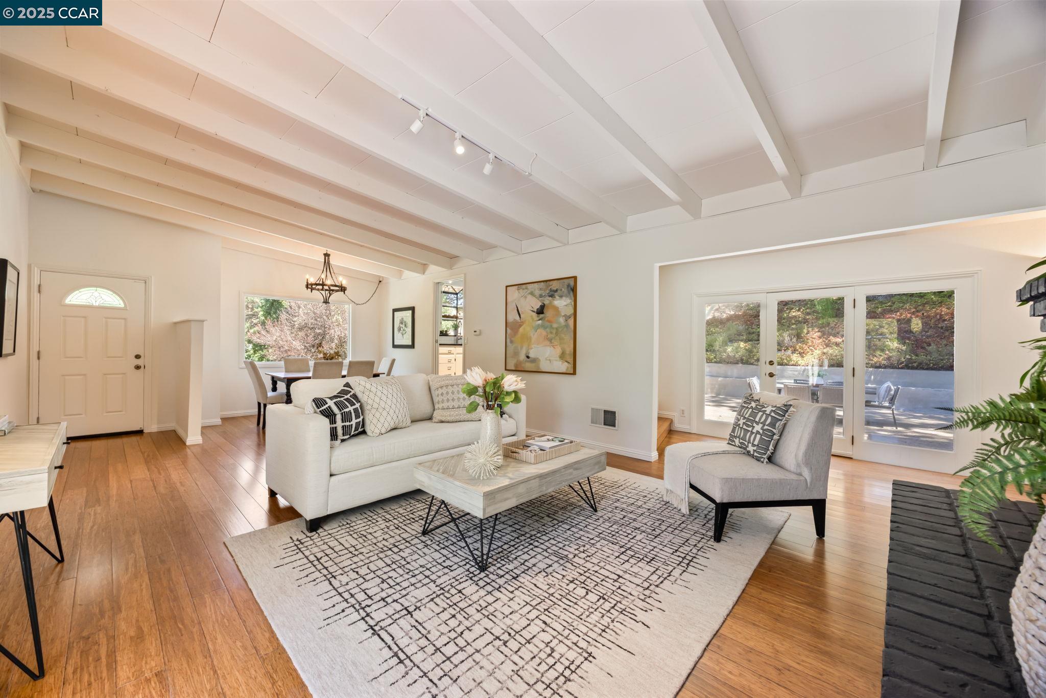 Detail Gallery Image 5 of 36 For 1530 Reliez Valley Rd, Lafayette,  CA 94549 - 4 Beds | 3/1 Baths