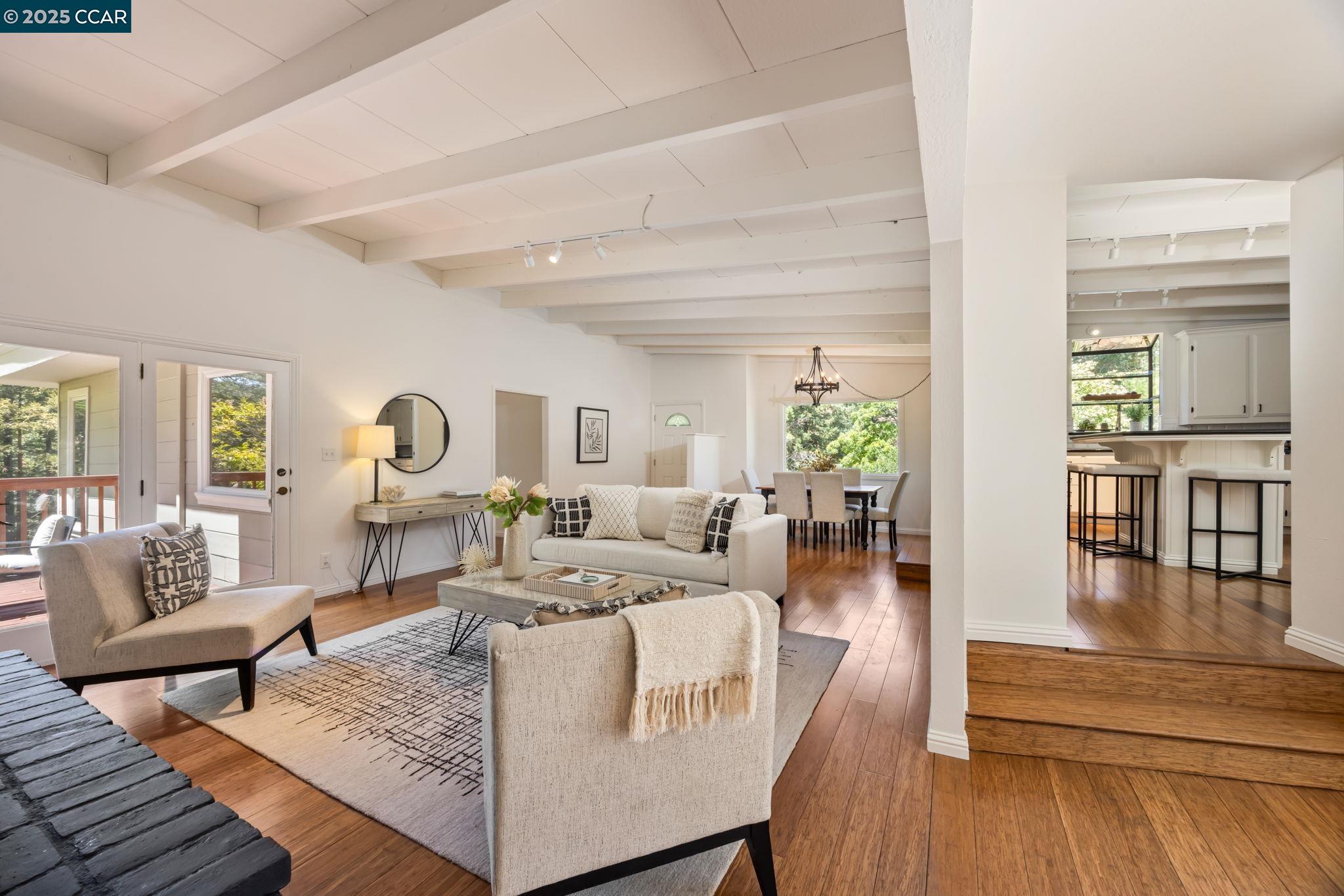 Detail Gallery Image 6 of 36 For 1530 Reliez Valley Rd, Lafayette,  CA 94549 - 4 Beds | 3/1 Baths