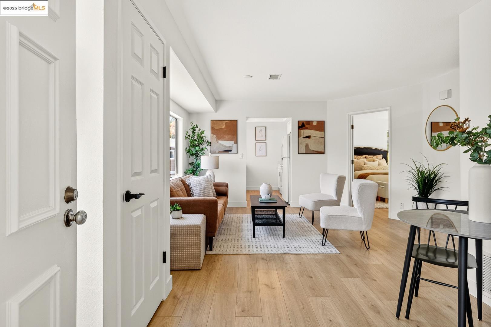Photo #2: 41107050 Listing 