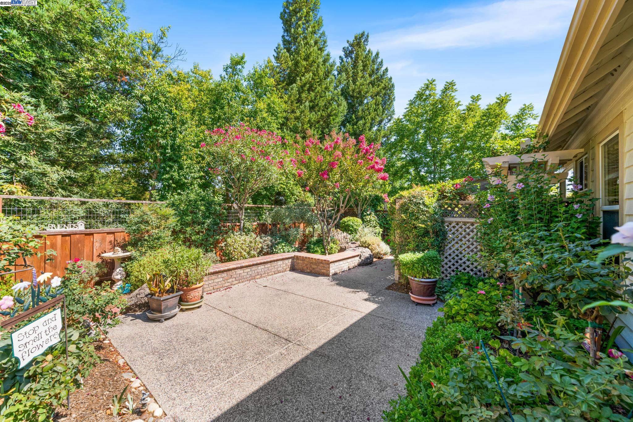 Detail Gallery Image 37 of 59 For 444 Cabonia Ct, Pleasanton,  CA 94566 - 4 Beds | 2/1 Baths