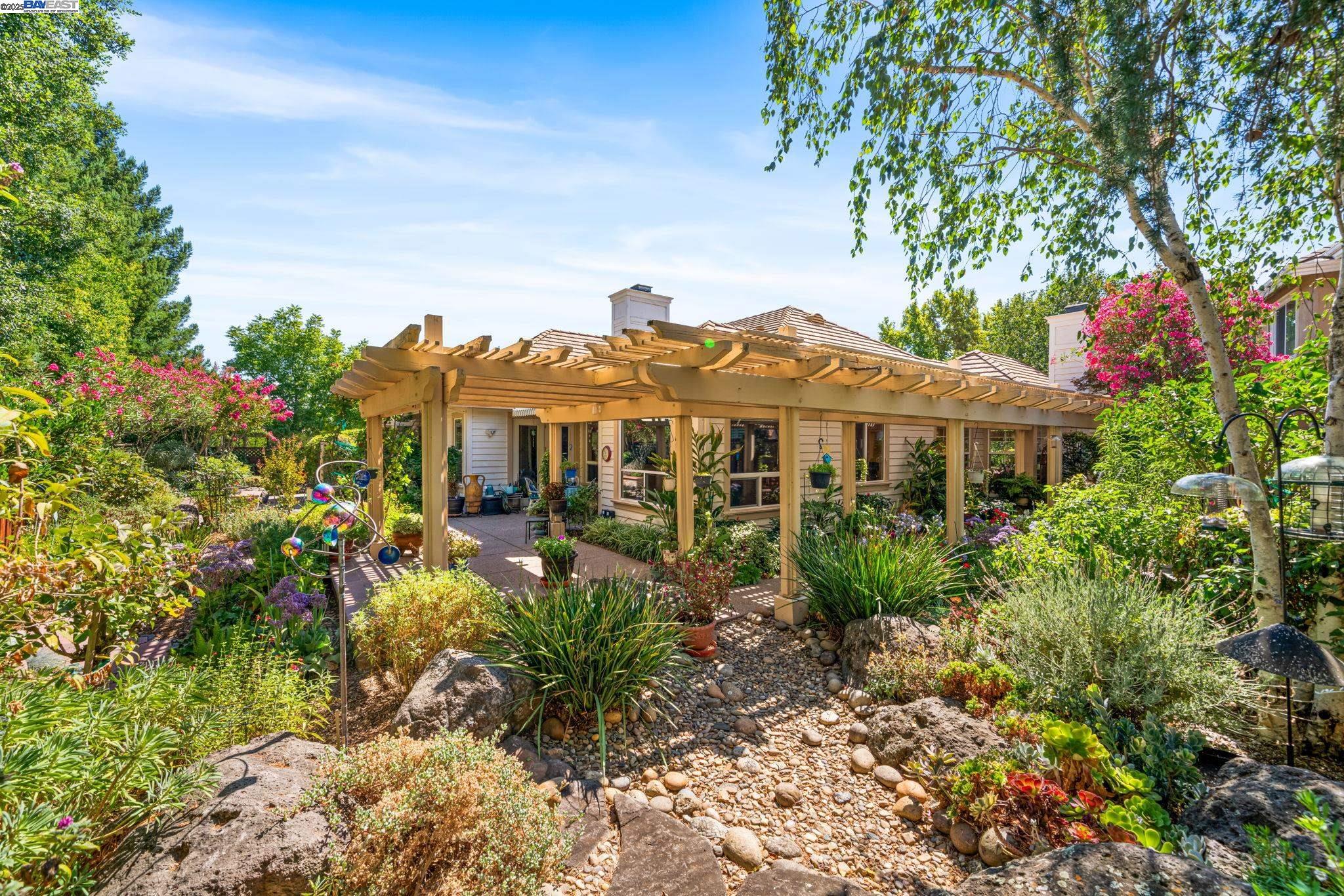 Detail Gallery Image 49 of 59 For 444 Cabonia Ct, Pleasanton,  CA 94566 - 4 Beds | 2/1 Baths