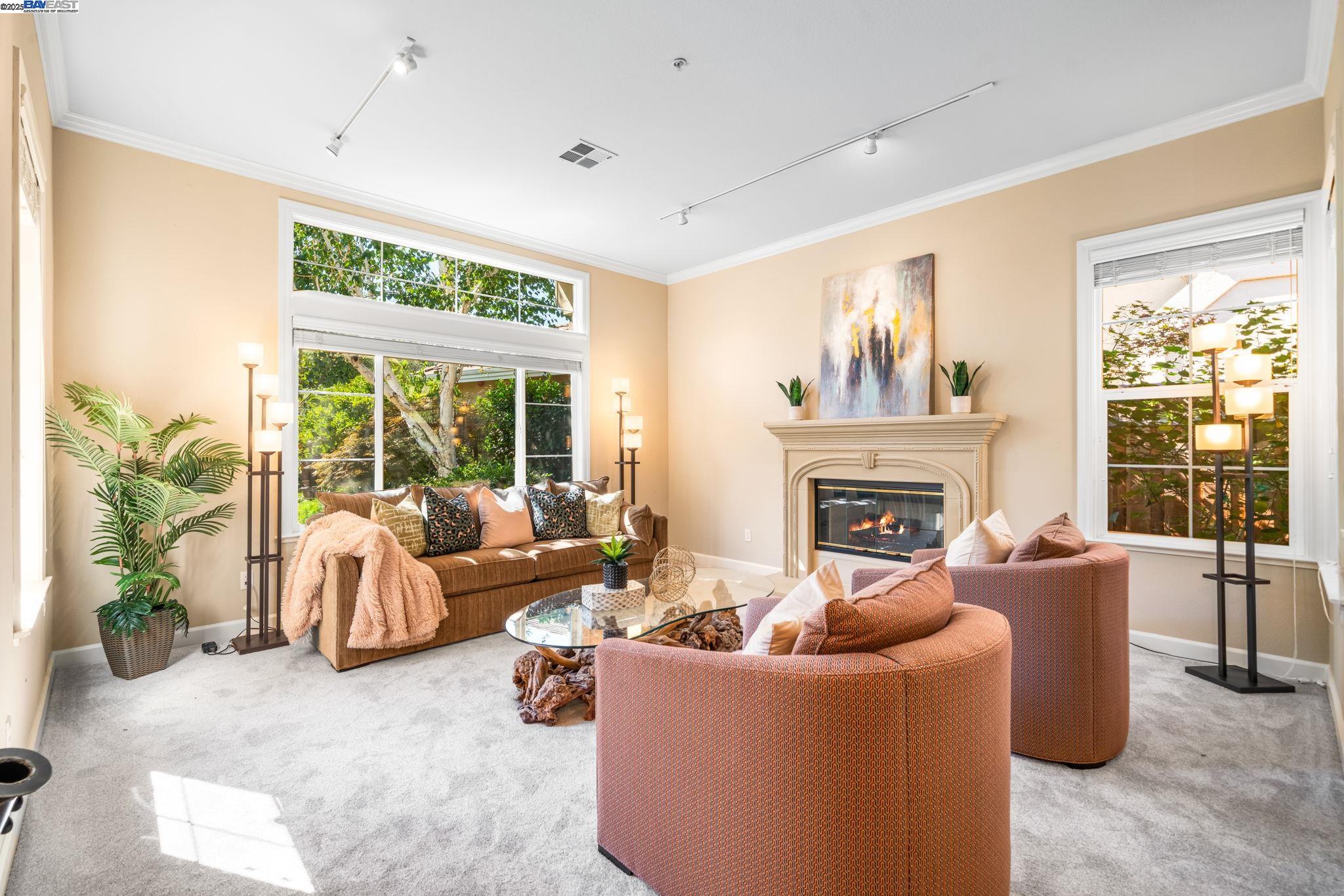 Detail Gallery Image 7 of 59 For 444 Cabonia Ct, Pleasanton,  CA 94566 - 4 Beds | 2/1 Baths