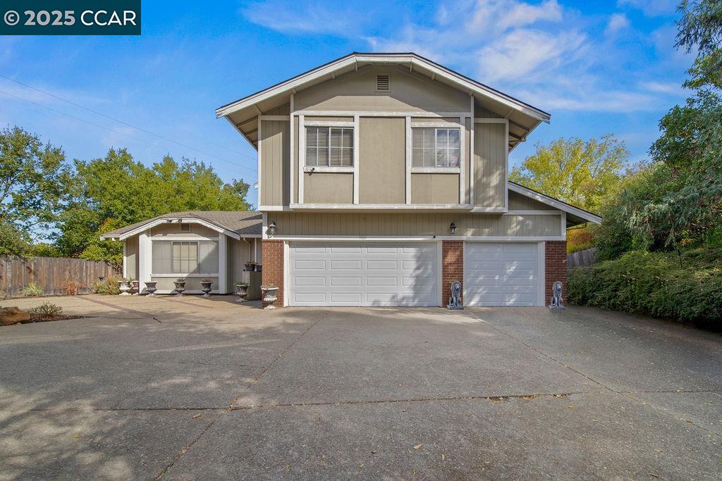 Detail Gallery Image 2 of 21 For 3060 San Miguel Ct, Concord,  CA 94518 - 4 Beds | 2/1 Baths