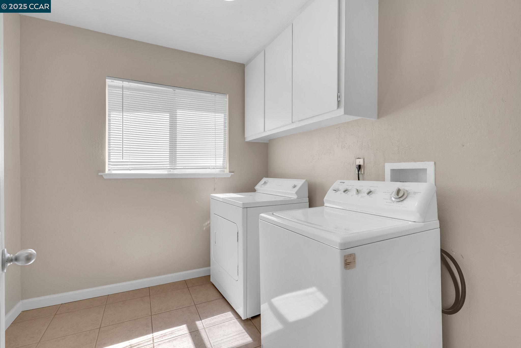 Detail Gallery Image 12 of 21 For 3060 San Miguel Ct, Concord,  CA 94518 - 4 Beds | 2/1 Baths