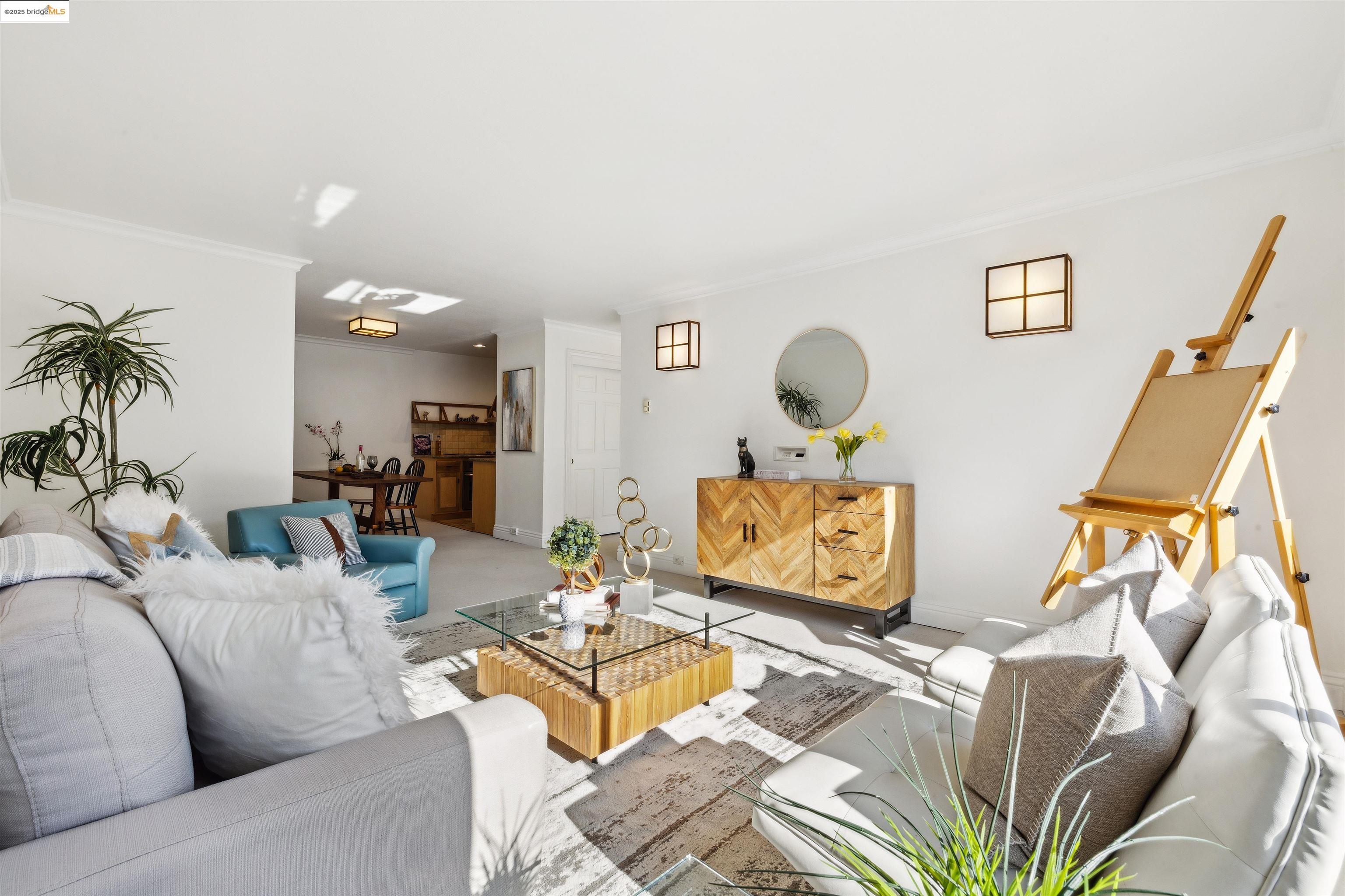 Detail Gallery Image 11 of 43 For 1998 Pacific Ave #202,  San Francisco,  CA 94109 - 2 Beds | 2 Baths
