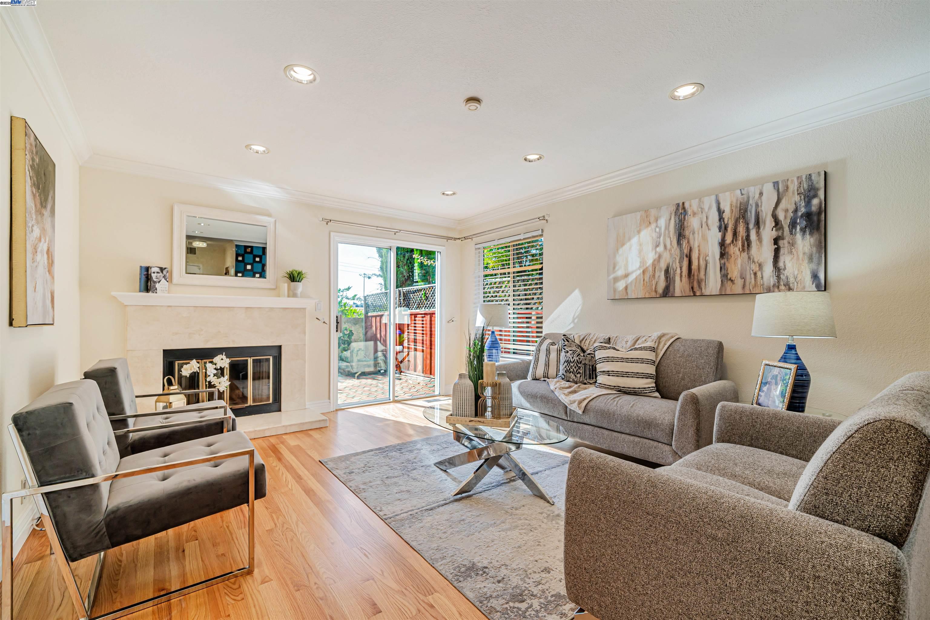 Detail Gallery Image 2 of 53 For 44825 Lynx Dr, Fremont,  CA 94539 - 4 Beds | 2/1 Baths