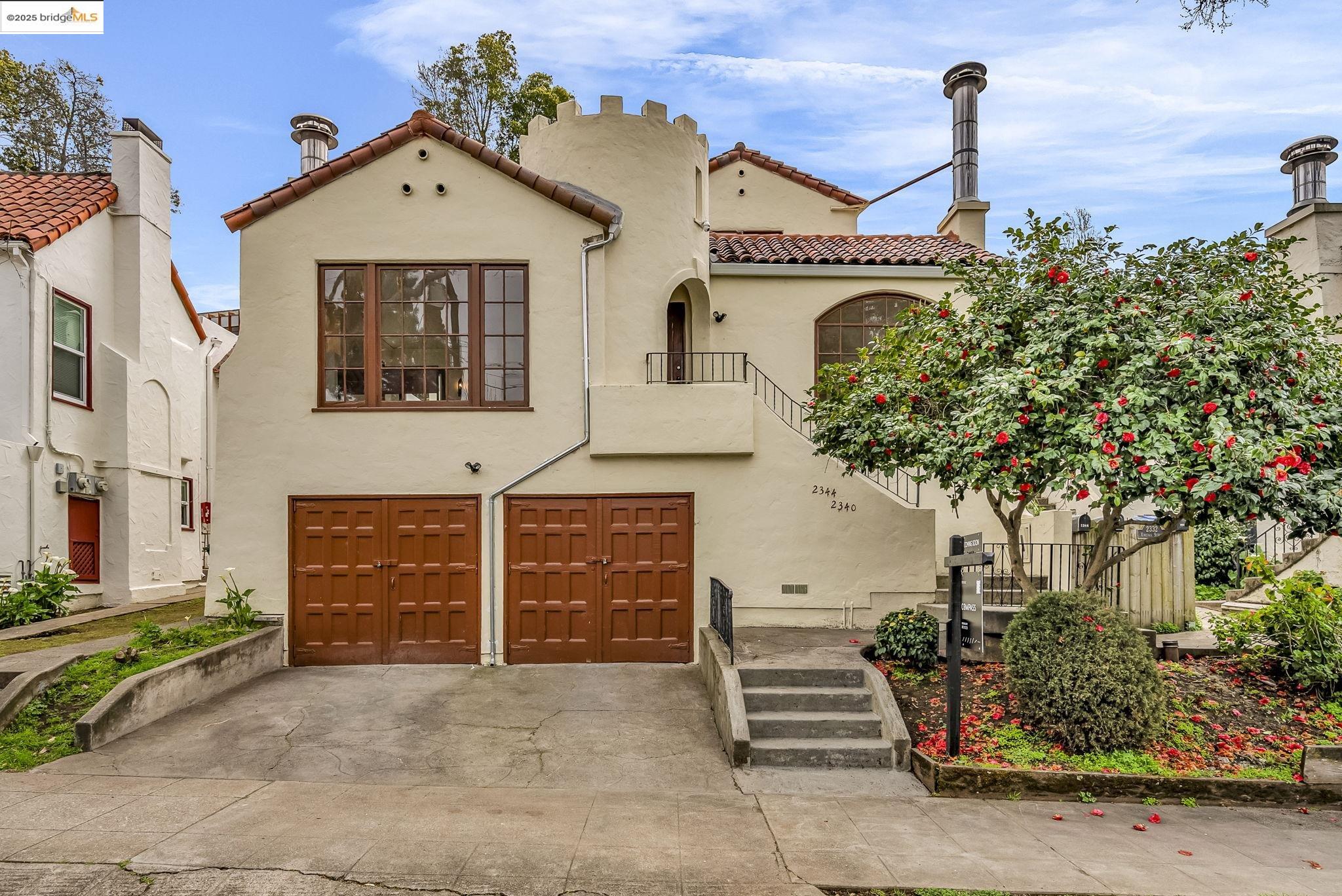 Detail Gallery Image 3 of 60 For 2340 Virginia St, Berkeley,  CA 94709 - – Beds | – Baths