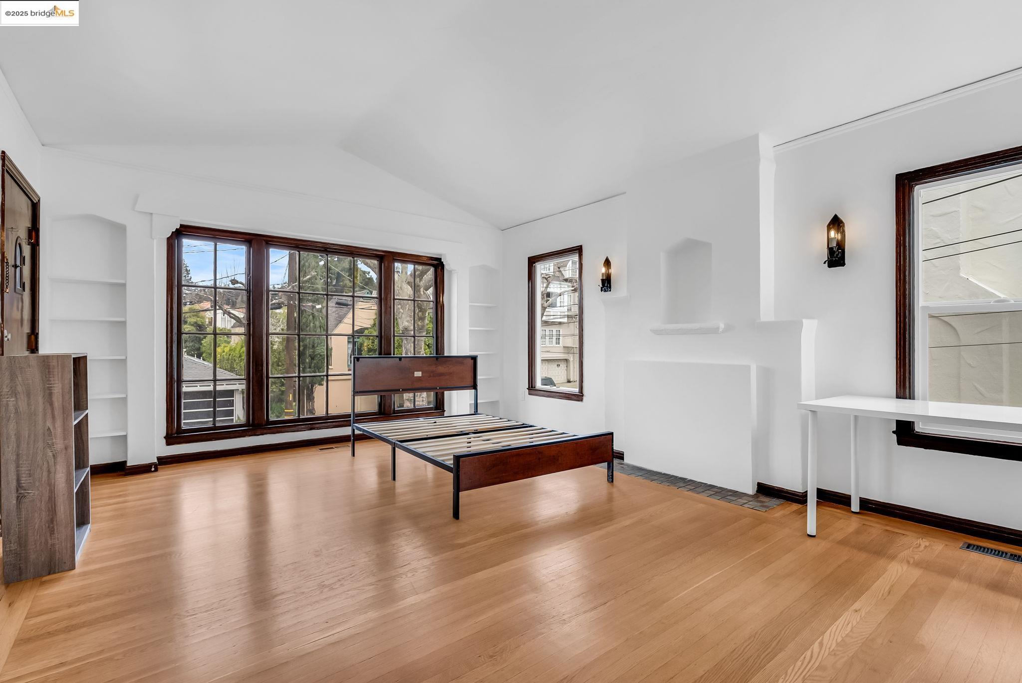 Detail Gallery Image 25 of 60 For 2340 Virginia St, Berkeley,  CA 94709 - – Beds | – Baths