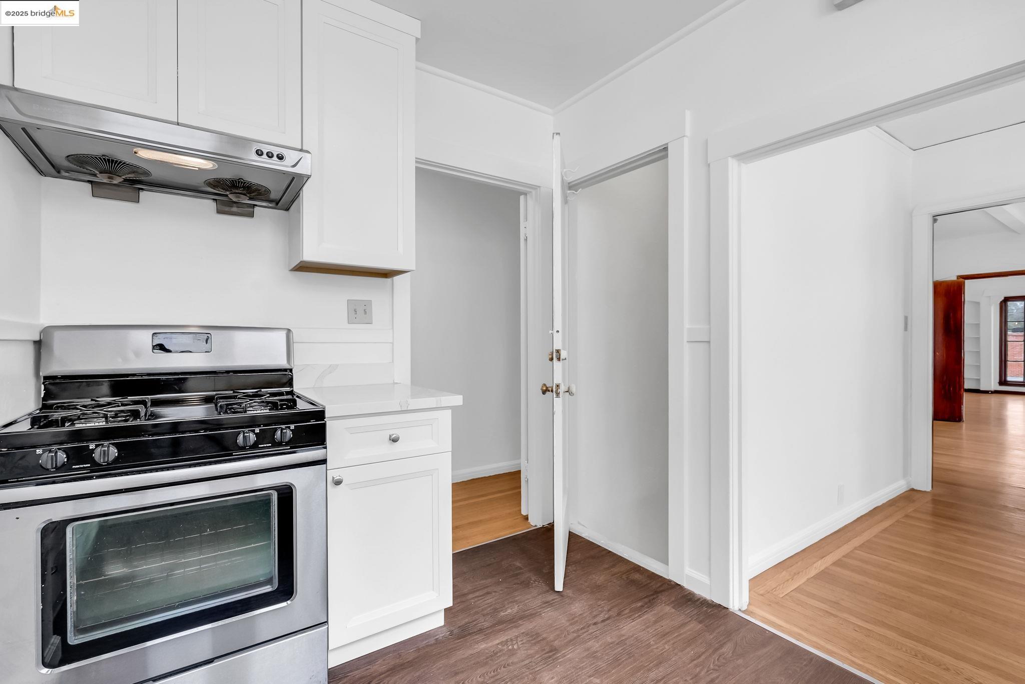 Detail Gallery Image 38 of 60 For 2340 Virginia St, Berkeley,  CA 94709 - – Beds | – Baths