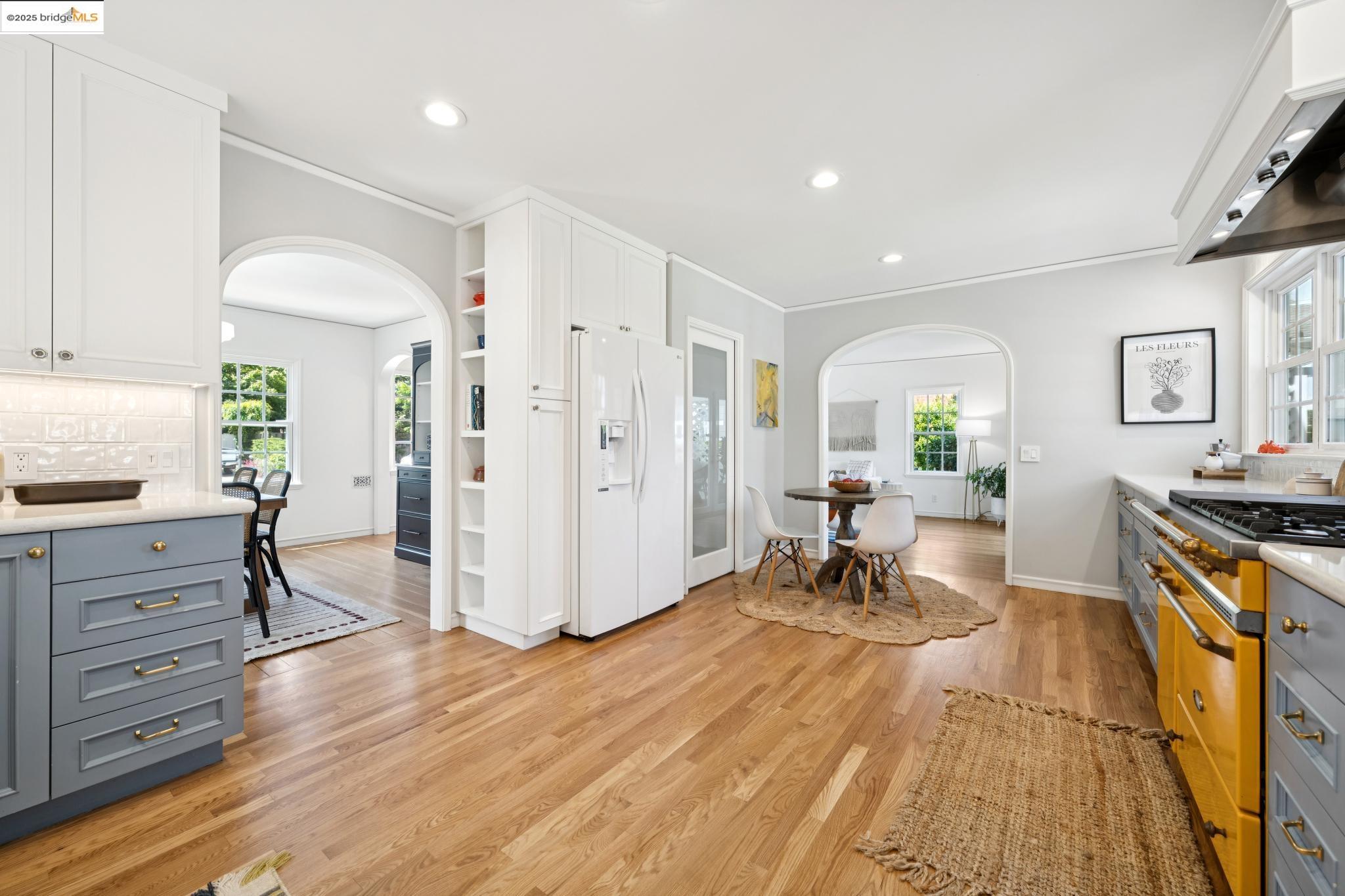 Detail Gallery Image 12 of 52 For 1096 Glen Dr, San Leandro,  CA 94577 - 4 Beds | 2/1 Baths