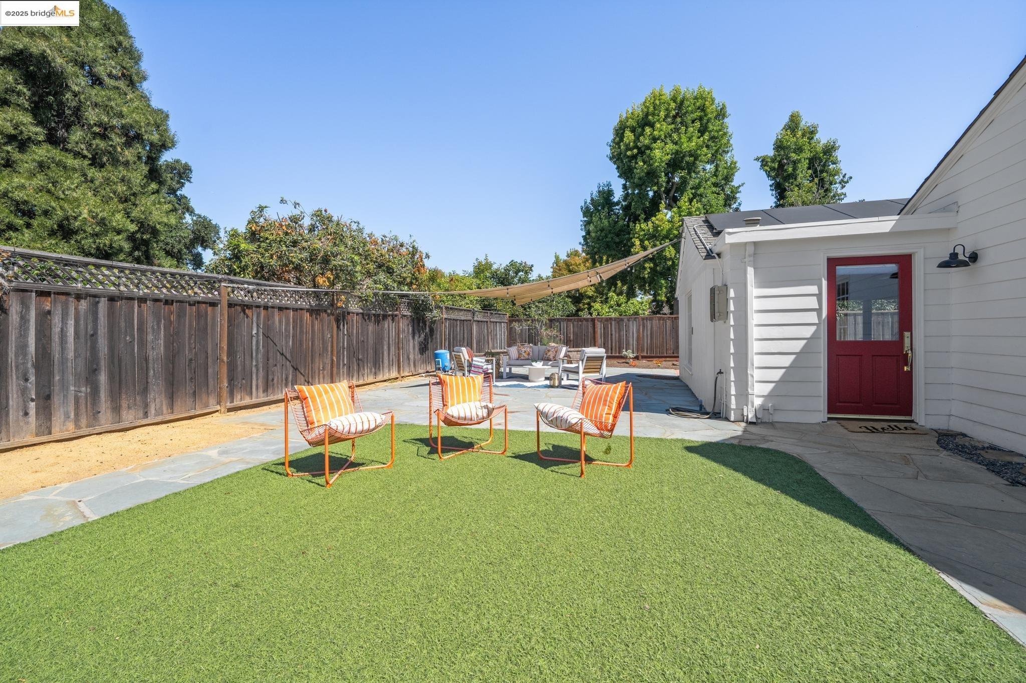 Detail Gallery Image 31 of 52 For 1096 Glen Dr, San Leandro,  CA 94577 - 4 Beds | 2/1 Baths