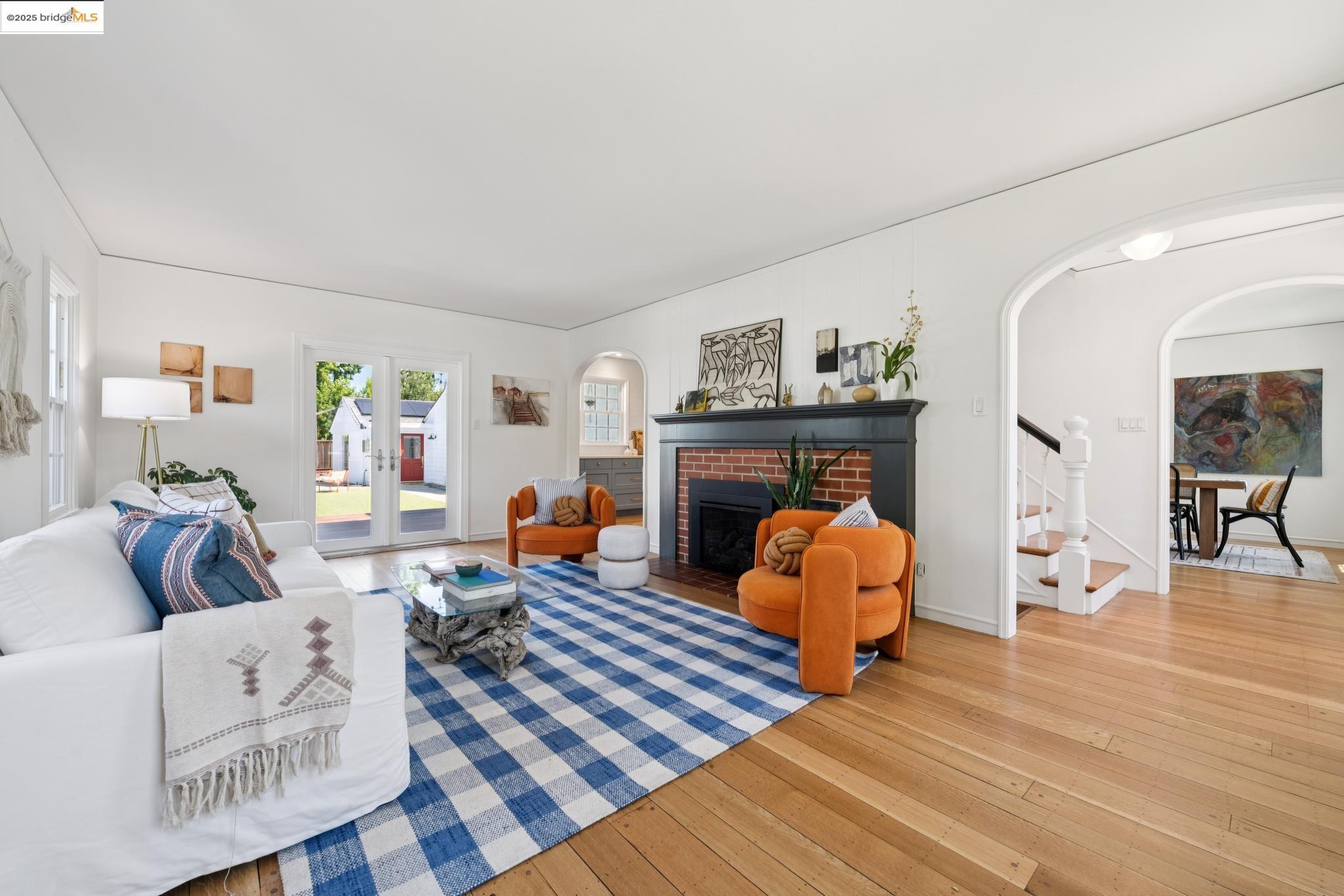 Detail Gallery Image 5 of 52 For 1096 Glen Dr, San Leandro,  CA 94577 - 4 Beds | 2/1 Baths