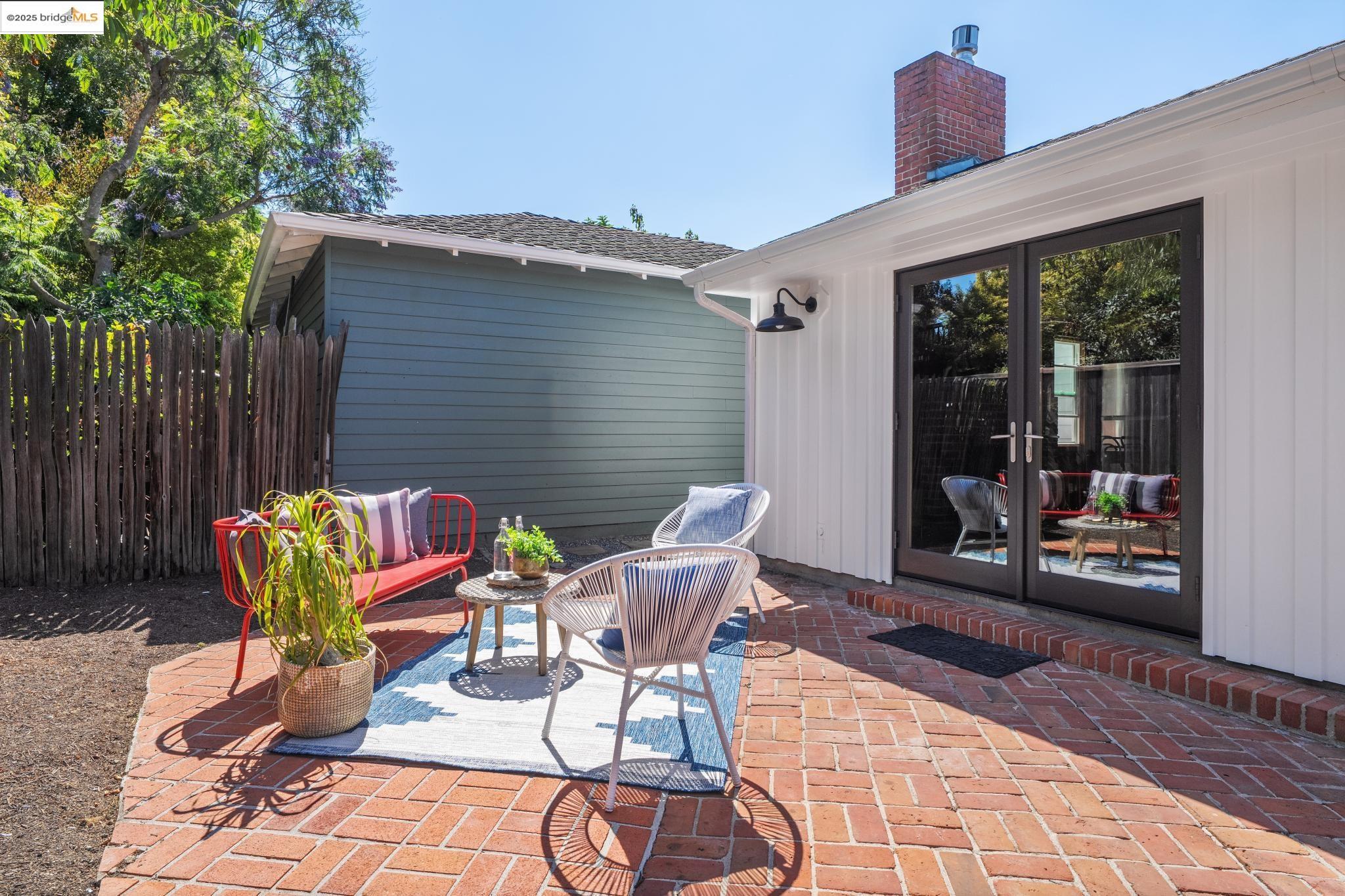 Detail Gallery Image 49 of 52 For 1096 Glen Dr, San Leandro,  CA 94577 - 4 Beds | 2/1 Baths