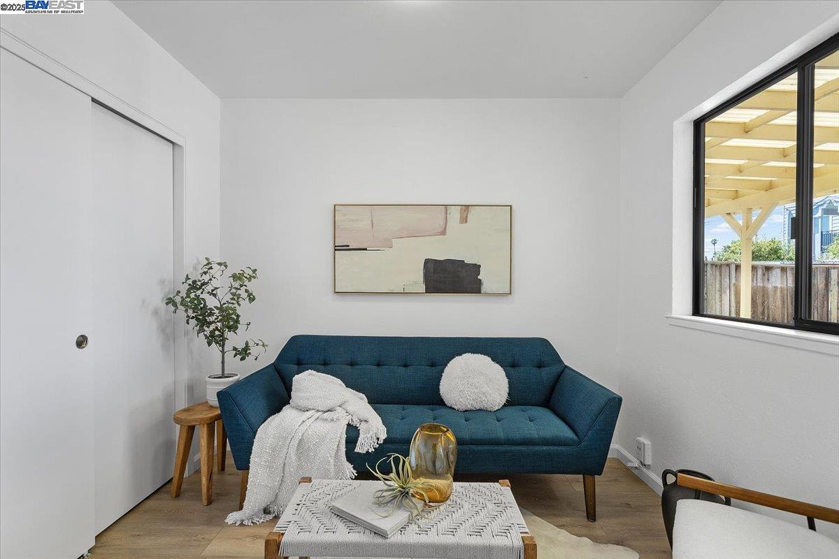 Detail Gallery Image 22 of 44 For 856 Rand St, San Mateo,  CA 94401 - 4 Beds | 2 Baths
