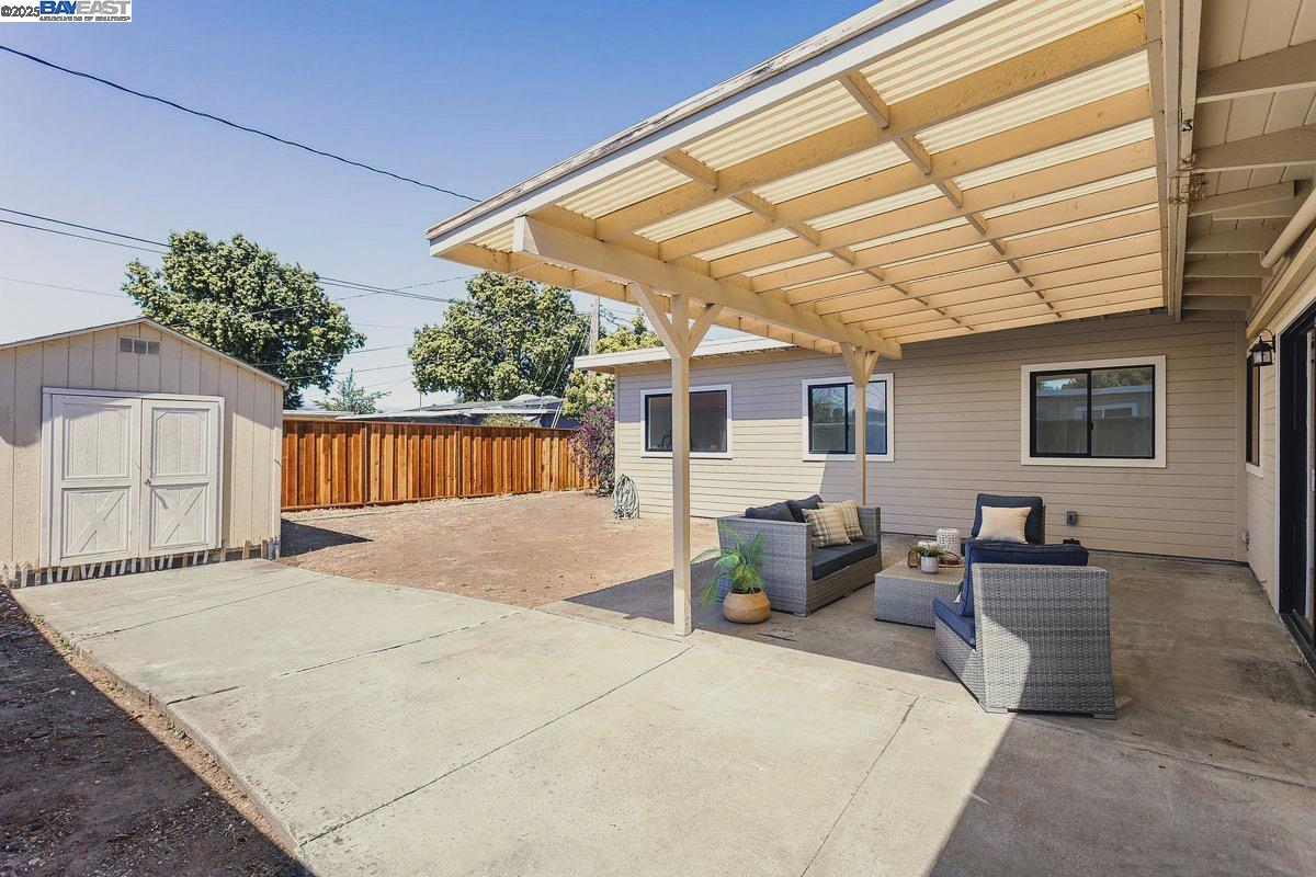 Detail Gallery Image 30 of 44 For 856 Rand St, San Mateo,  CA 94401 - 4 Beds | 2 Baths