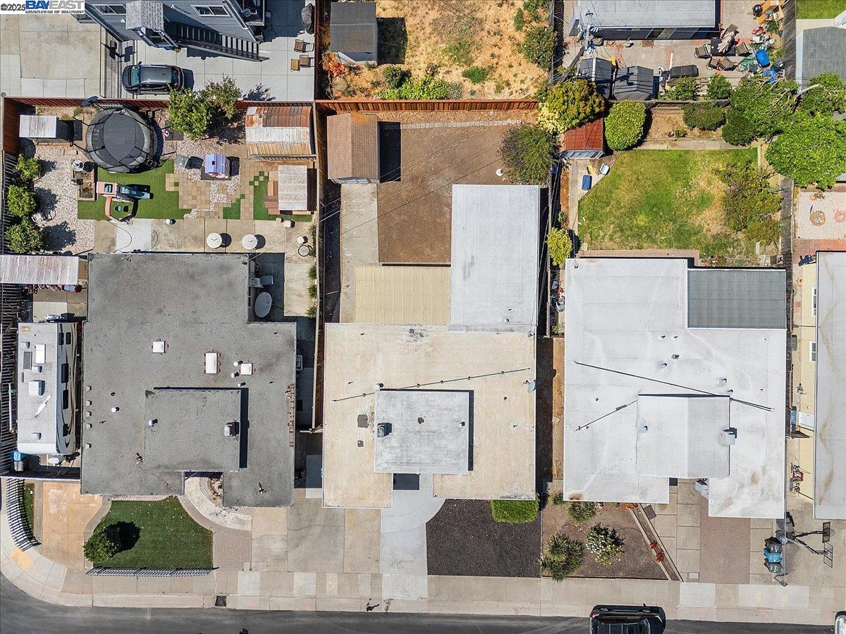 Detail Gallery Image 43 of 44 For 856 Rand St, San Mateo,  CA 94401 - 4 Beds | 2 Baths