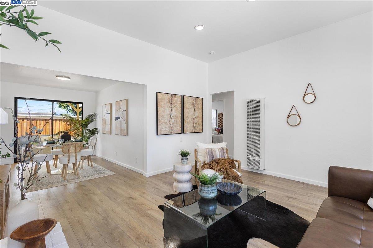 Detail Gallery Image 8 of 44 For 856 Rand St, San Mateo,  CA 94401 - 4 Beds | 2 Baths