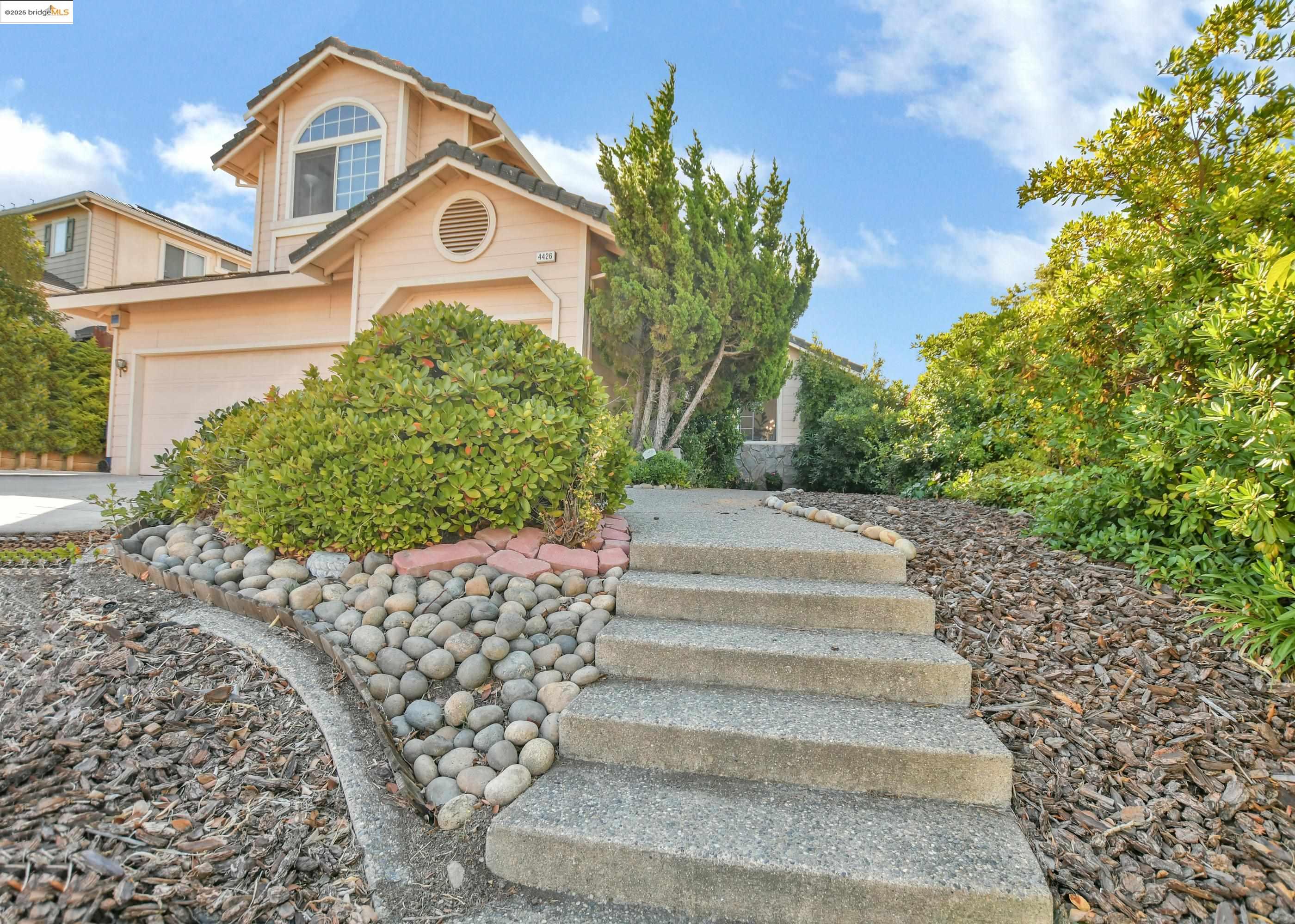 Detail Gallery Image 3 of 50 For 4426 Palisades Way, Antioch,  CA 94531 - 5 Beds | 3 Baths