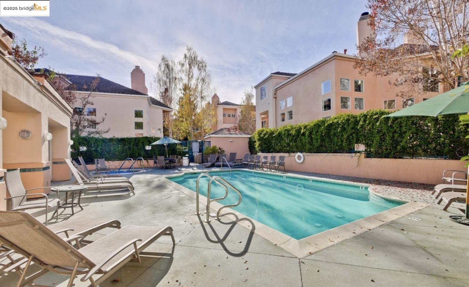 Detail Gallery Image 19 of 20 For 991 Asilomar Ter #1,  Sunnyvale,  CA 94086 - 3 Beds | 2 Baths