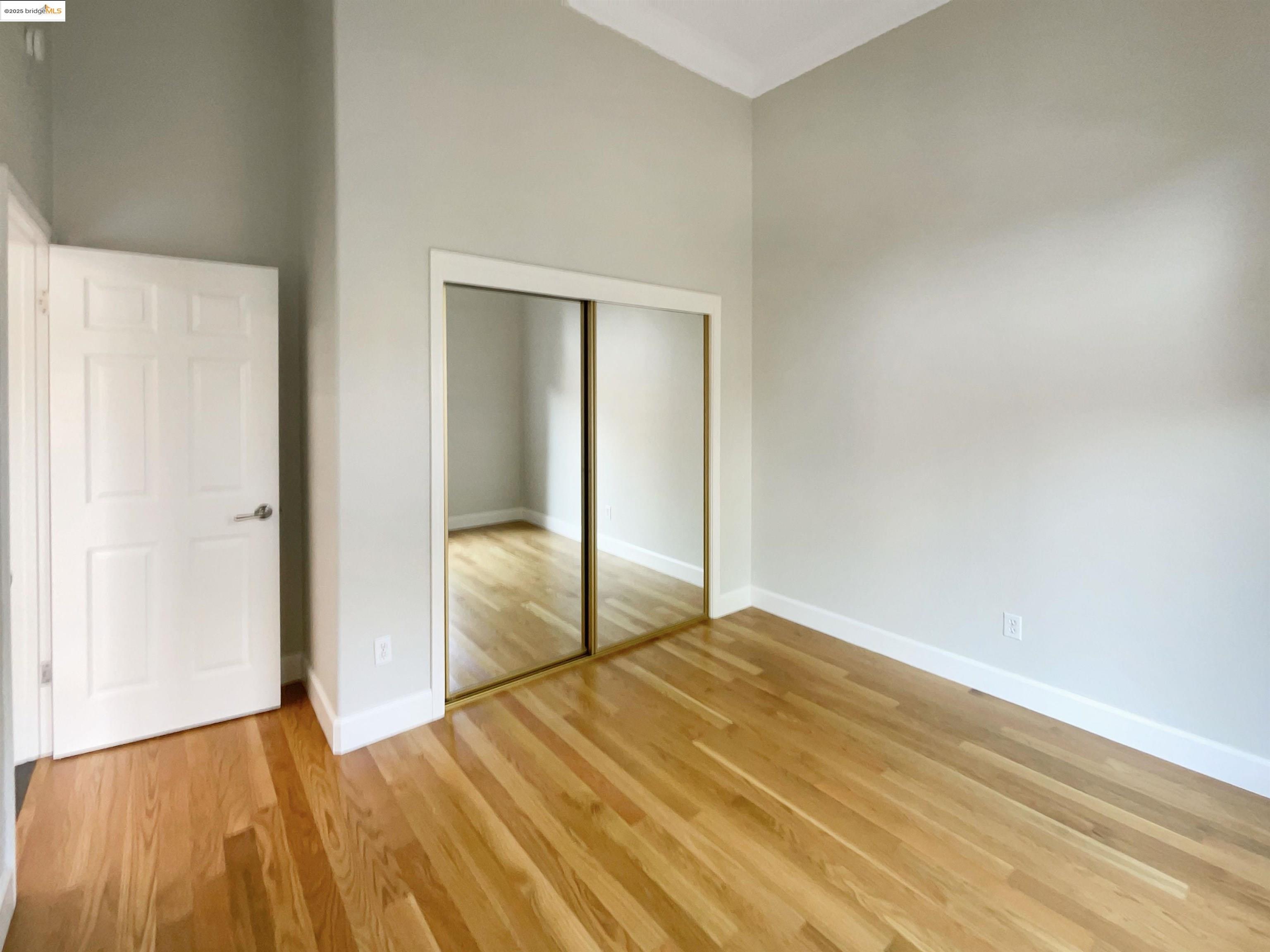 Detail Gallery Image 5 of 20 For 991 Asilomar Ter #1,  Sunnyvale,  CA 94086 - 3 Beds | 2 Baths