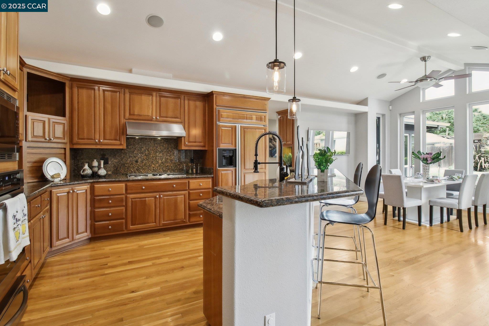 Detail Gallery Image 14 of 43 For 1254 Craig Dr, Concord,  CA 94518 - 3 Beds | 2/1 Baths