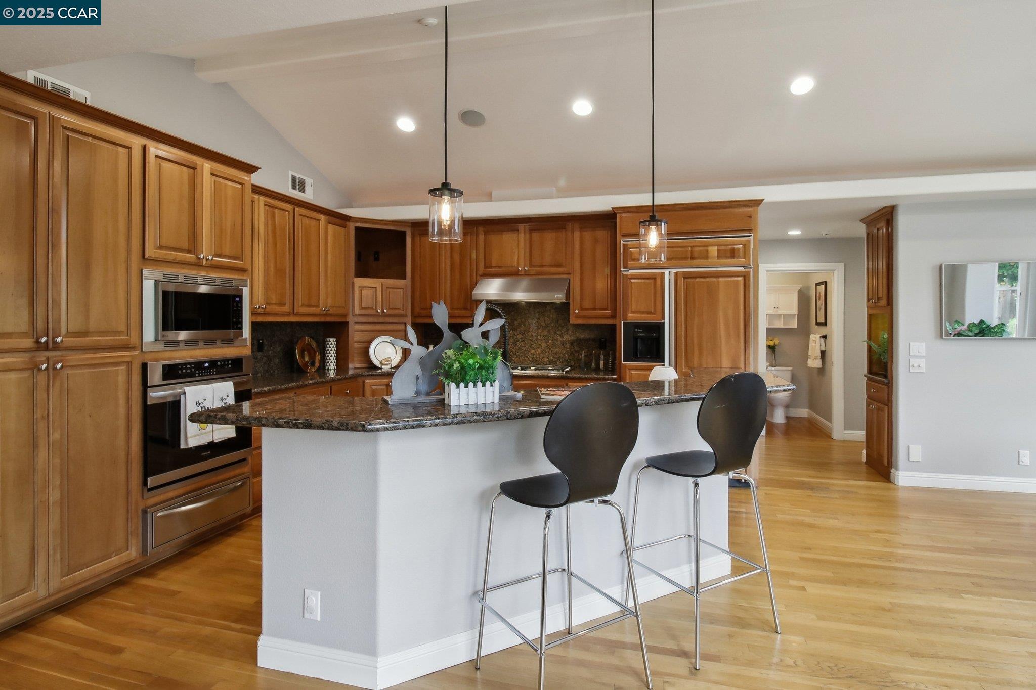 Detail Gallery Image 15 of 43 For 1254 Craig Dr, Concord,  CA 94518 - 3 Beds | 2/1 Baths