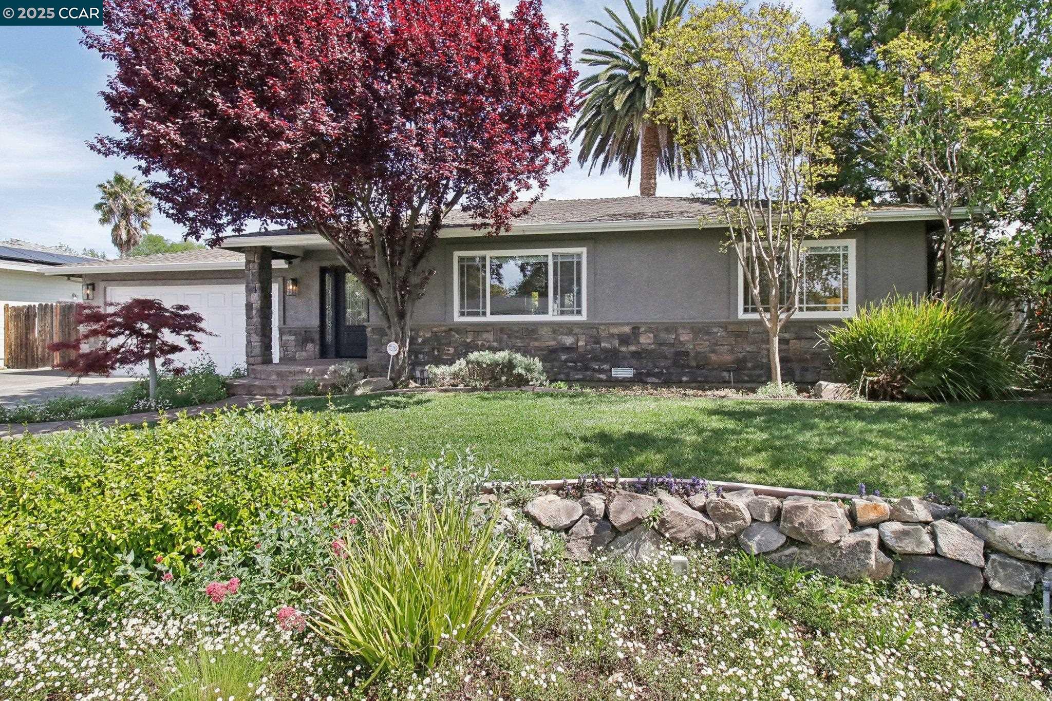 Detail Gallery Image 4 of 43 For 1254 Craig Dr, Concord,  CA 94518 - 3 Beds | 2/1 Baths