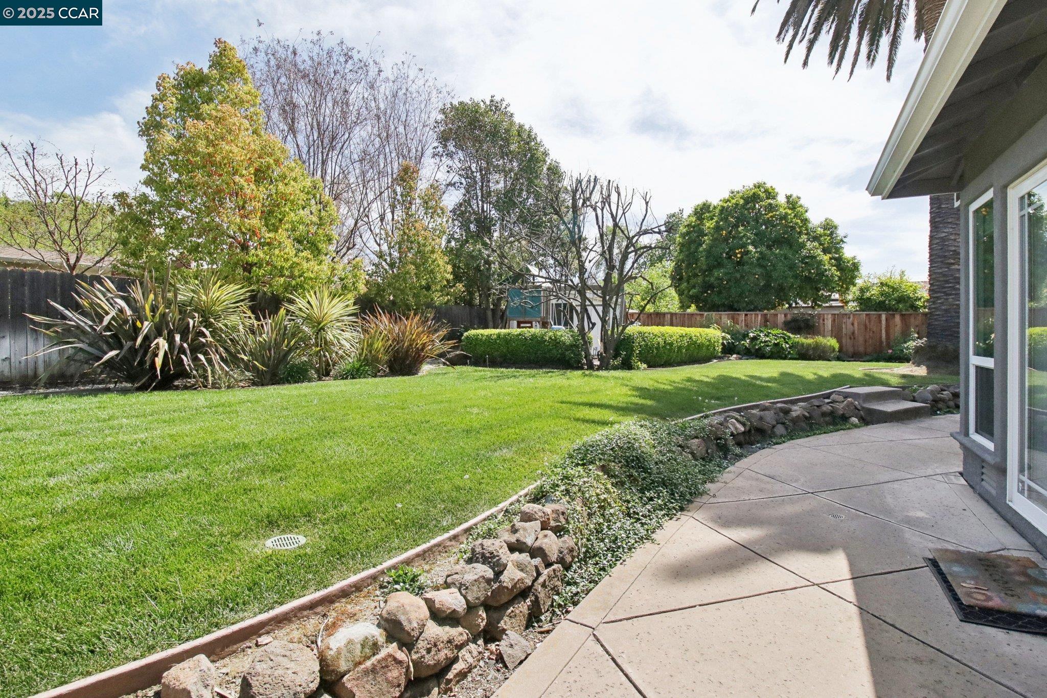 Detail Gallery Image 32 of 43 For 1254 Craig Dr, Concord,  CA 94518 - 3 Beds | 2/1 Baths