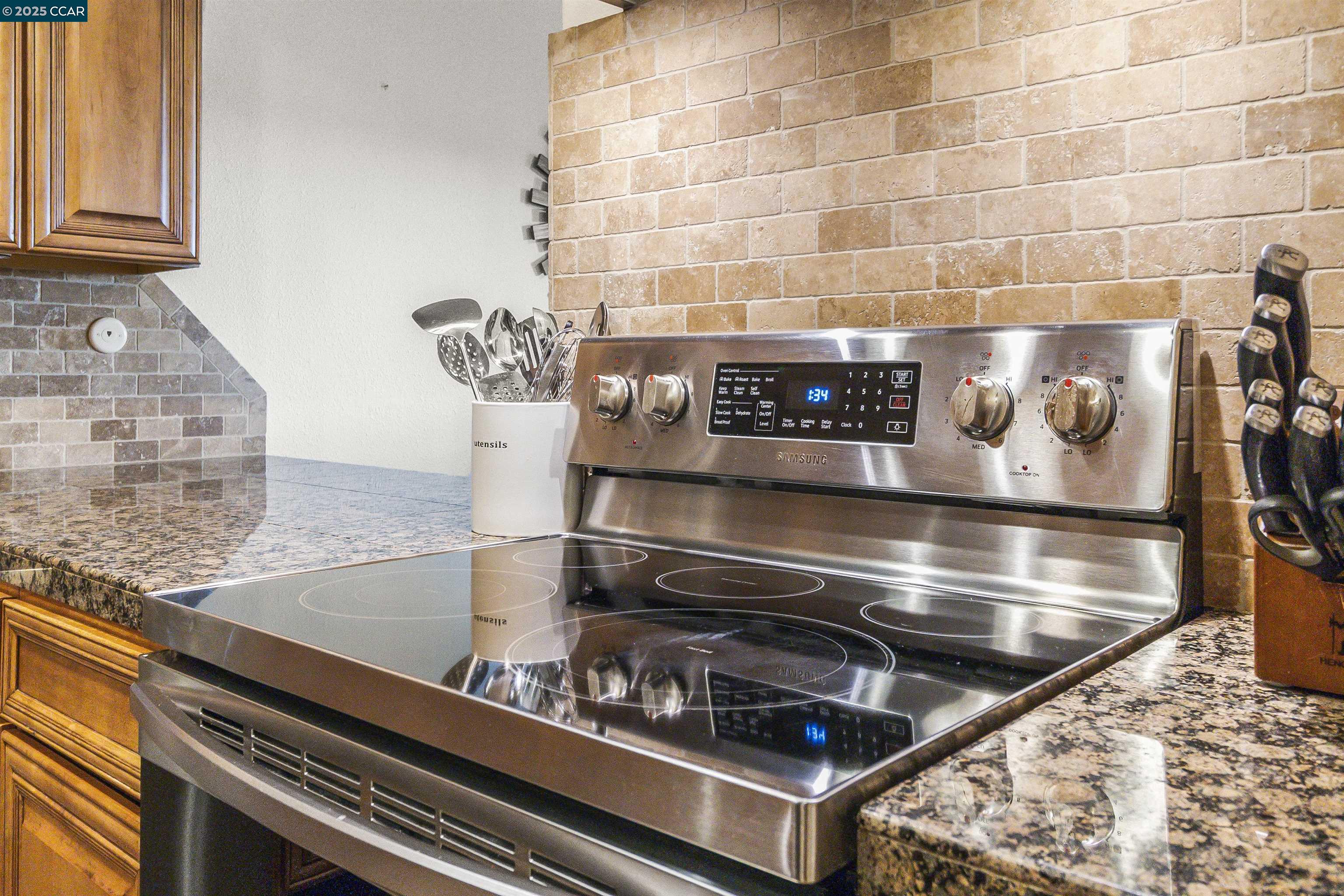 Photo #10: 41107079 Listing: Photo #10