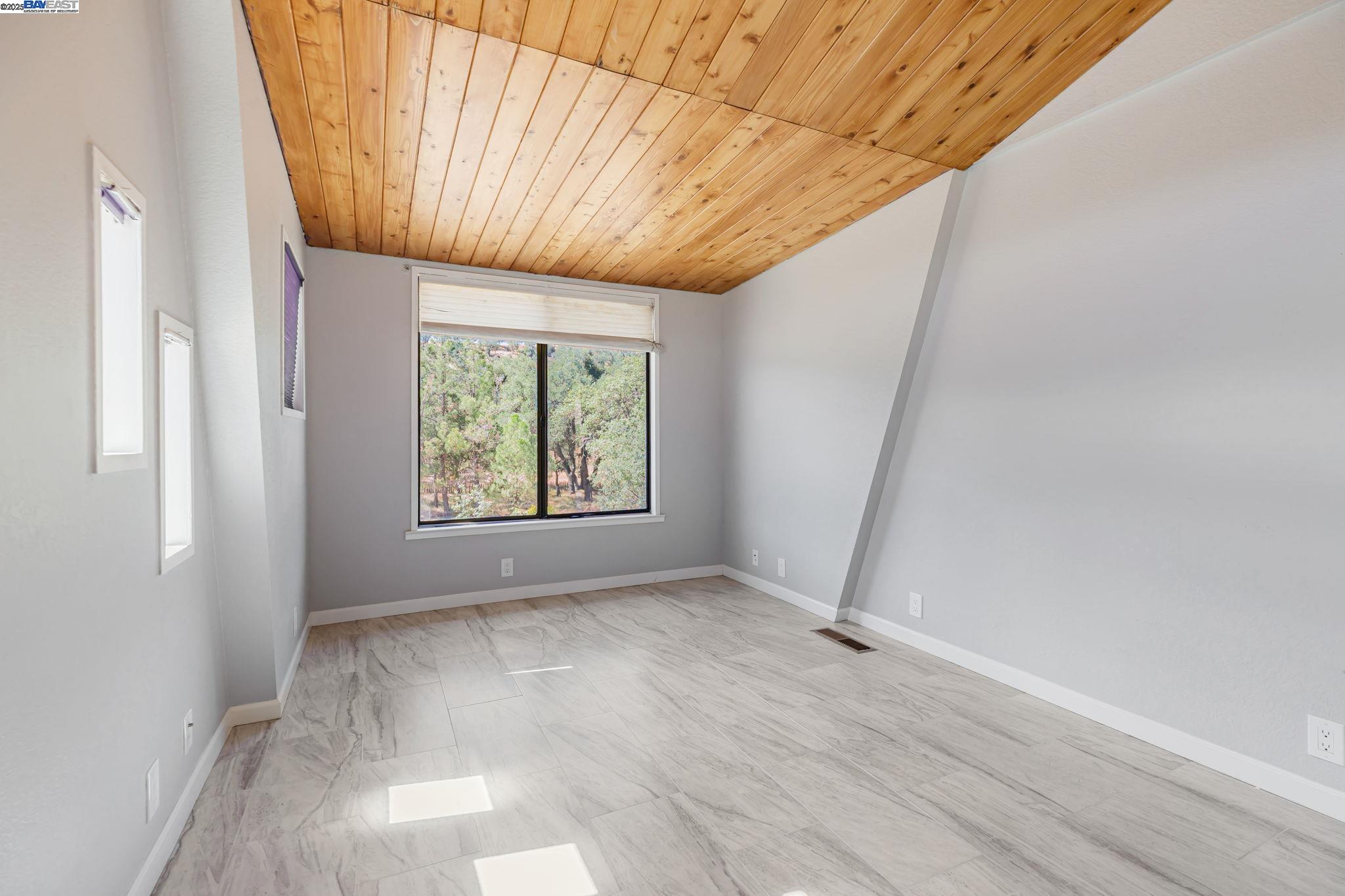 Detail Gallery Image 21 of 60 For 20104 Panoche Road, Paicines,  CA 95043 - 2 Beds | 2 Baths