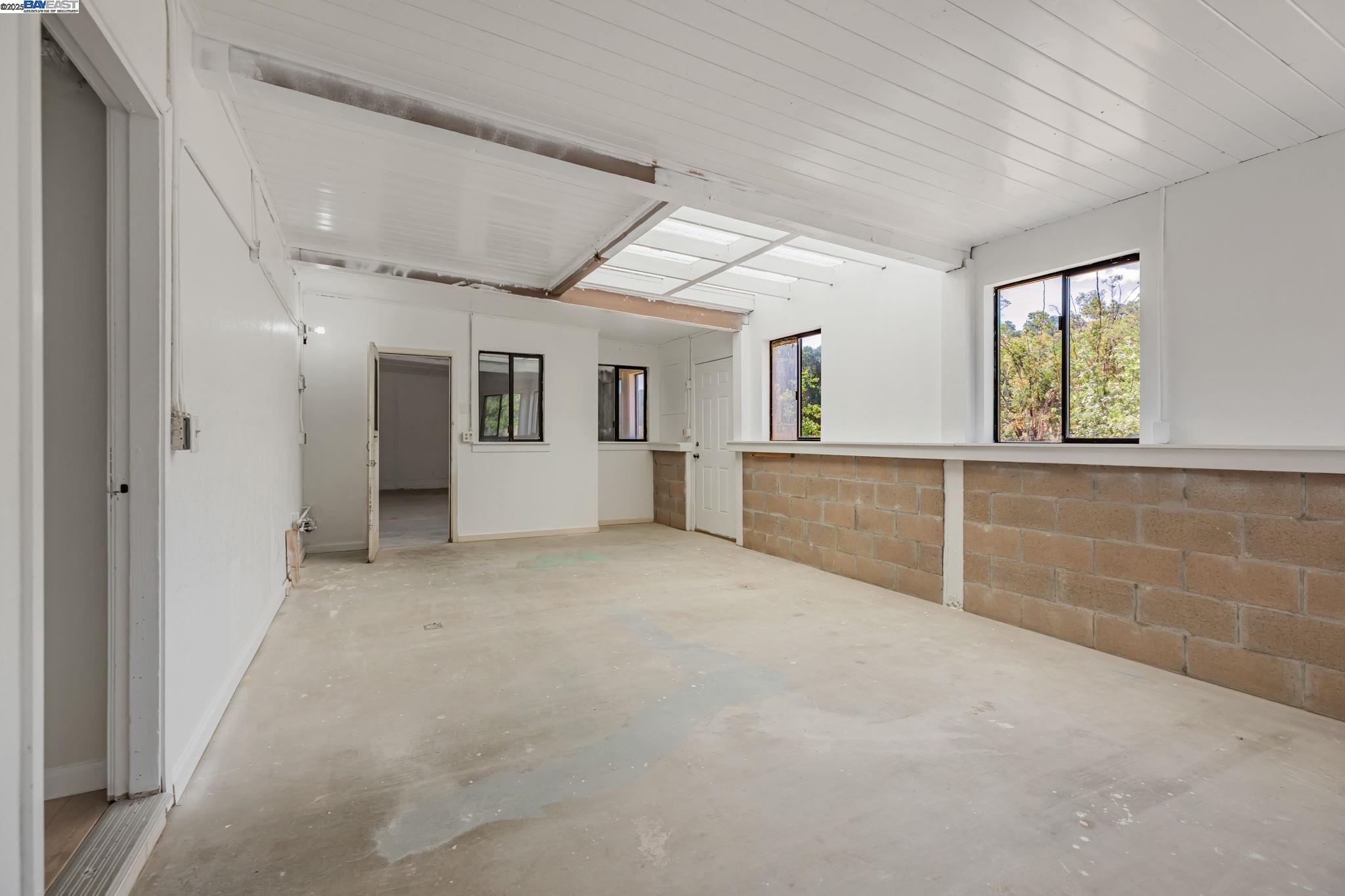 Detail Gallery Image 28 of 60 For 20104 Panoche Road, Paicines,  CA 95043 - 2 Beds | 2 Baths