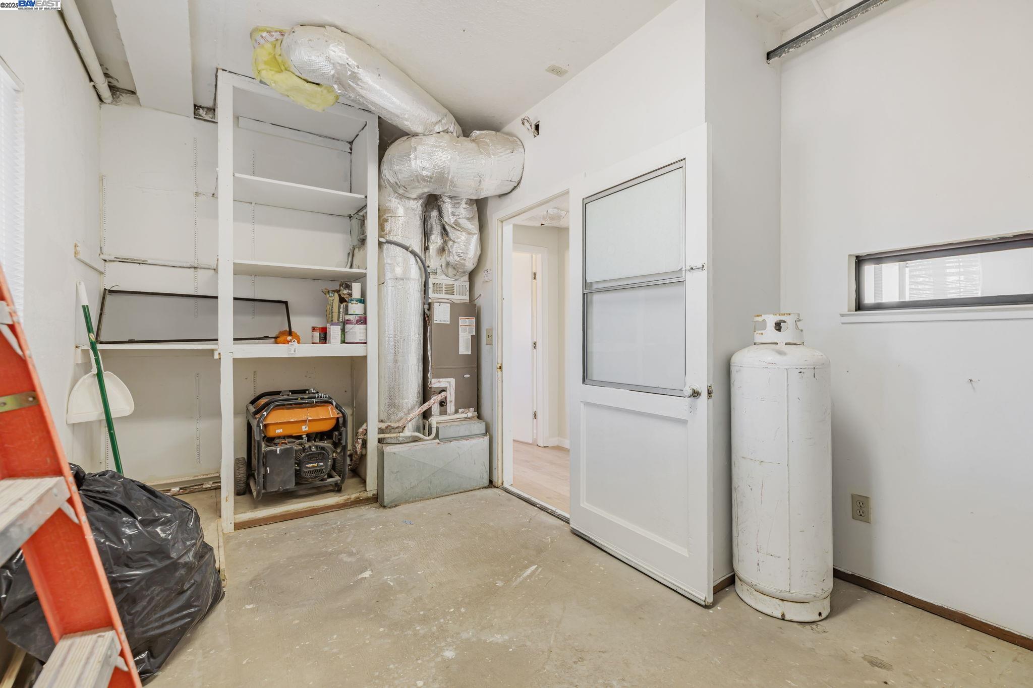 Detail Gallery Image 38 of 60 For 20104 Panoche Road, Paicines,  CA 95043 - 2 Beds | 2 Baths