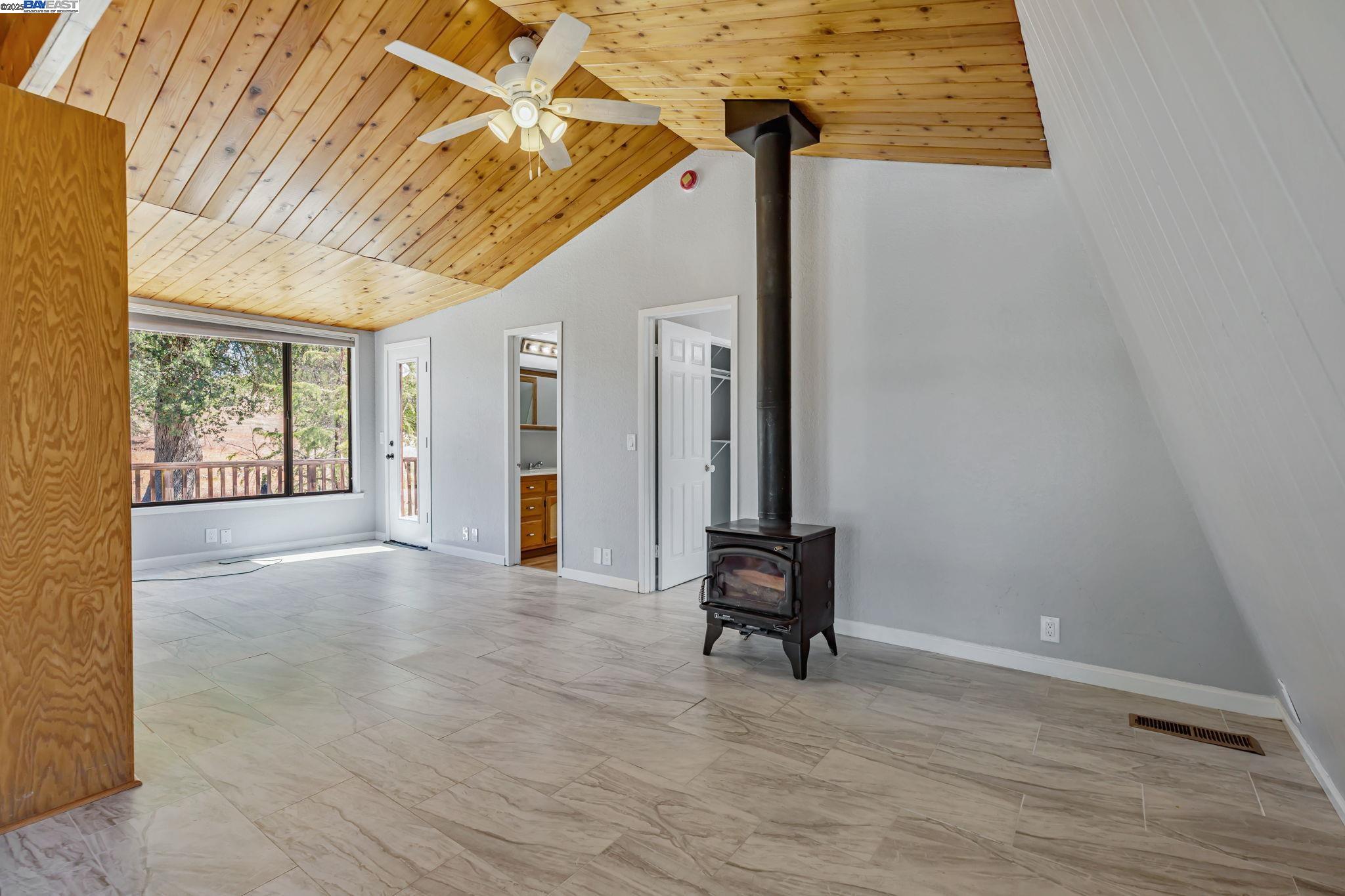 Detail Gallery Image 9 of 60 For 20104 Panoche Road, Paicines,  CA 95043 - 2 Beds | 2 Baths