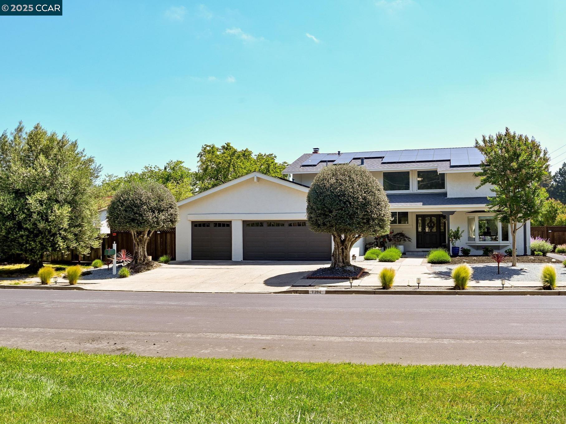Detail Gallery Image 2 of 56 For 1394 Van Patten Dr, Danville,  CA 94526 - 5 Beds | 3 Baths