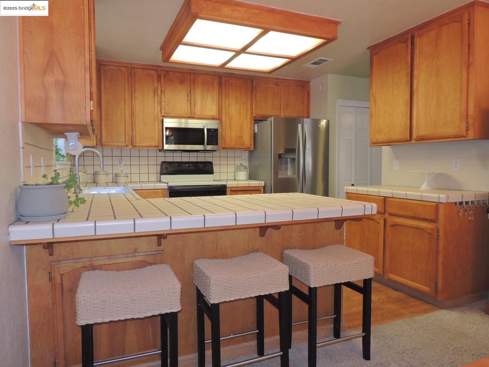 Detail Gallery Image 15 of 60 For 19555 Ferretti, Groveland,  CA 95321-9370 - 3 Beds | 2 Baths