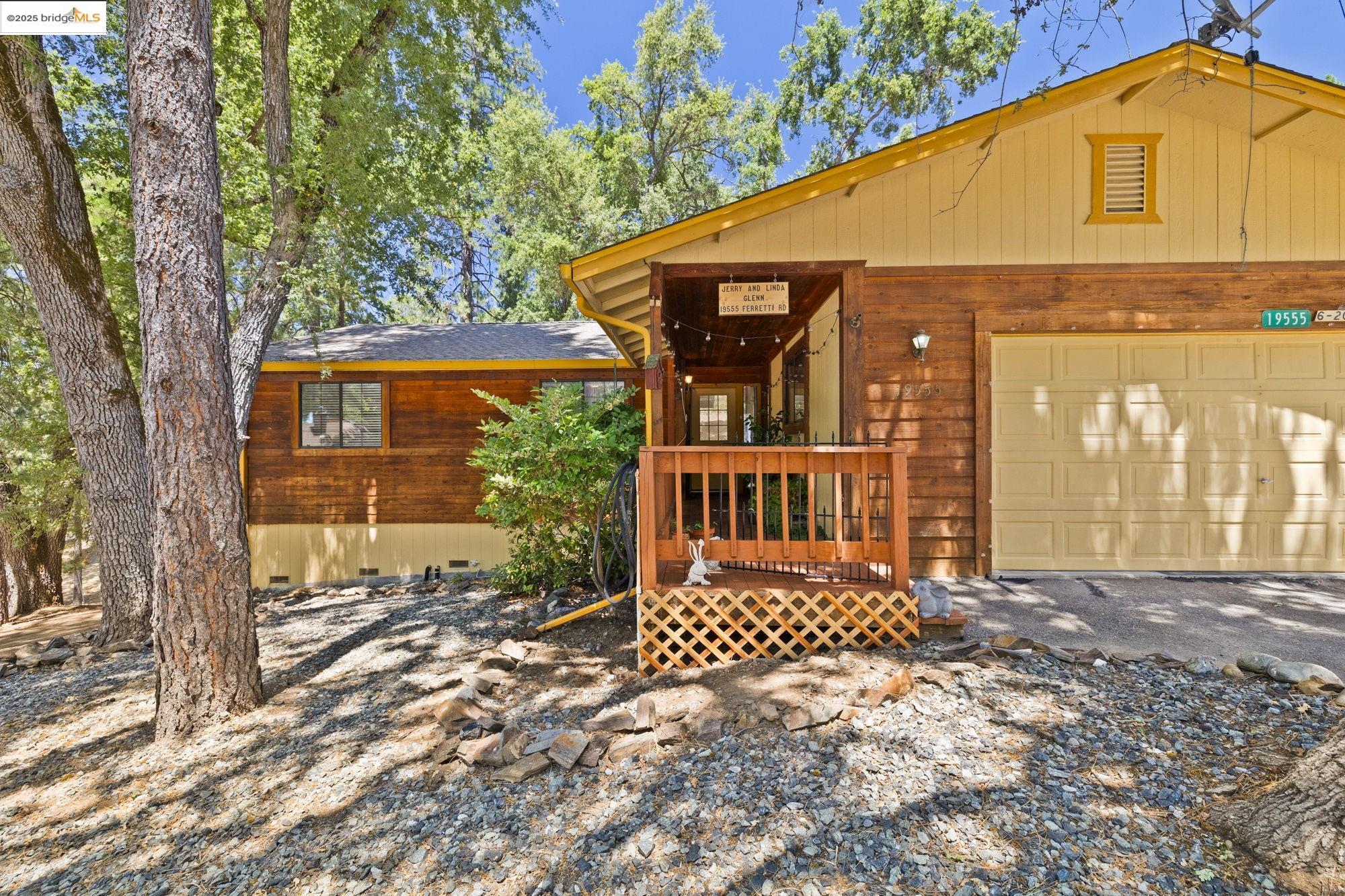 Detail Gallery Image 7 of 60 For 19555 Ferretti, Groveland,  CA 95321-9370 - 3 Beds | 2 Baths
