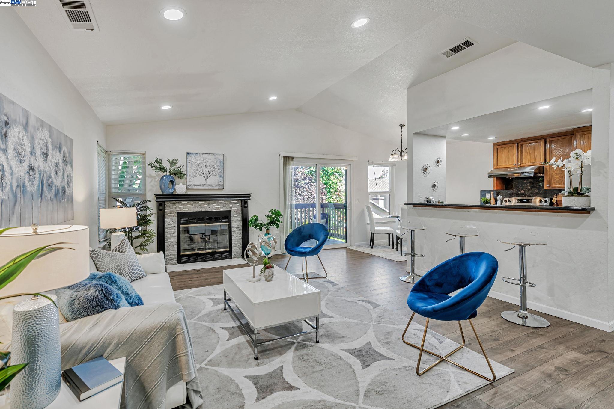 Photo #3: 41107090 Listing 