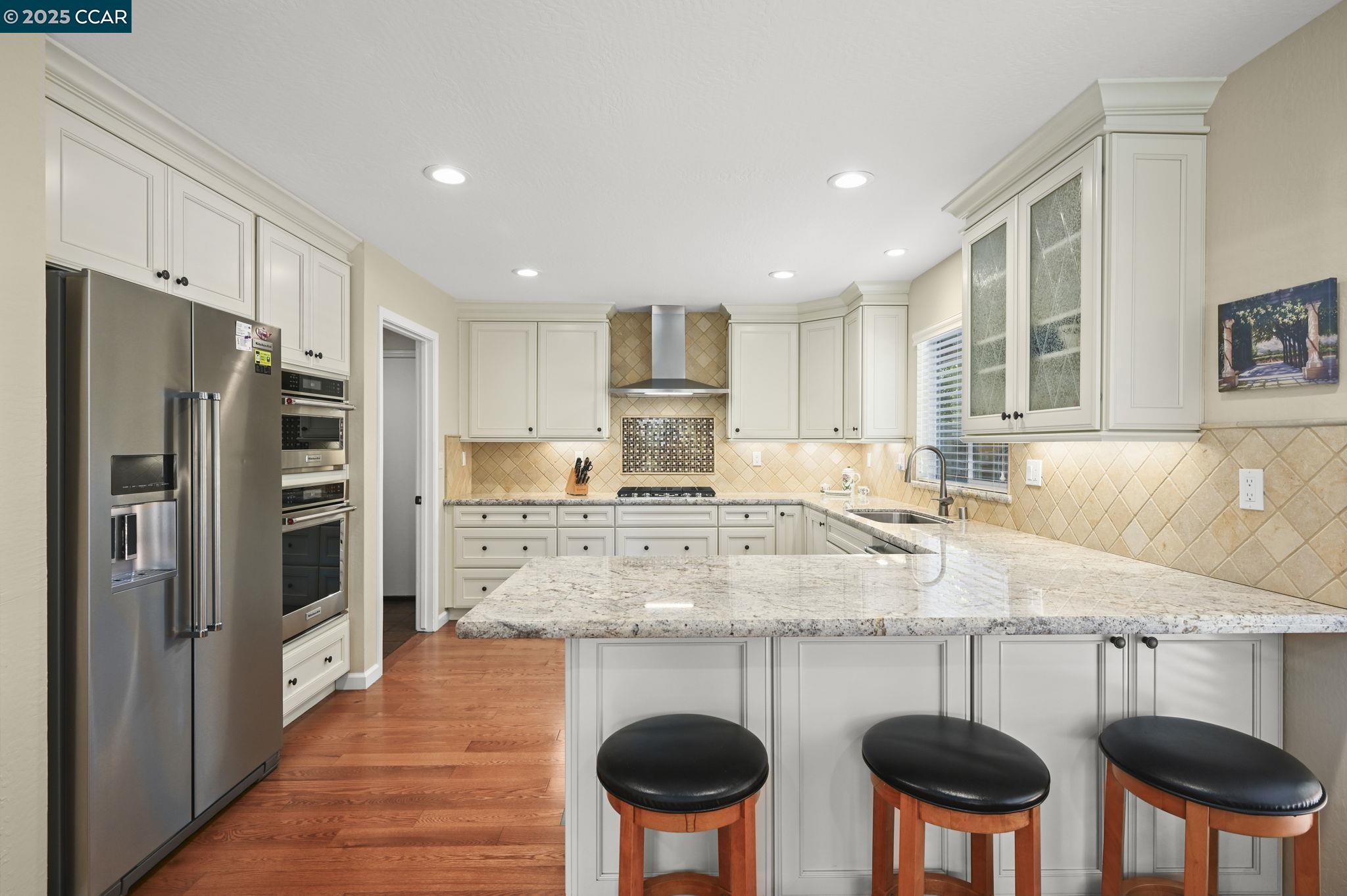 Detail Gallery Image 8 of 53 For 323 Laurel Dr, Danville,  CA 94526 - 4 Beds | 2/1 Baths