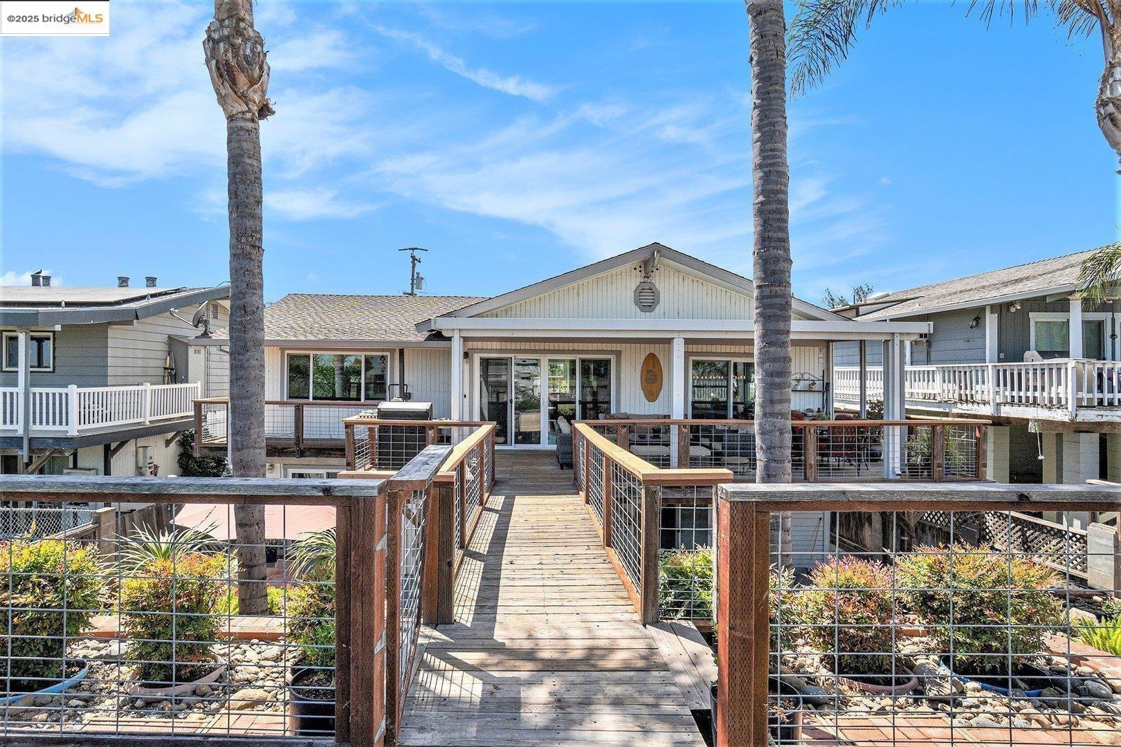 Detail Gallery Image 1 of 33 For 4384 Sandmound Blvd, Oakley,  CA 94561 - 4 Beds | 3 Baths